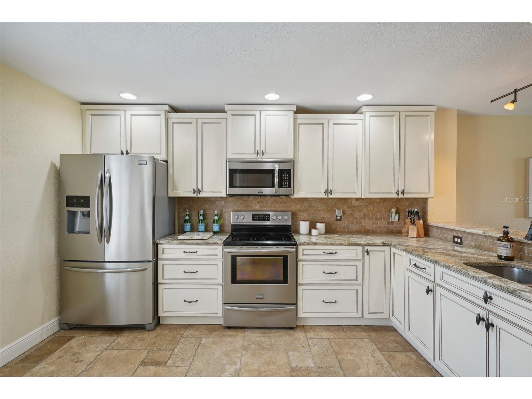 637 Pinellas Bayway #105 Tierra Verde FL 33715 TB8517475 image18