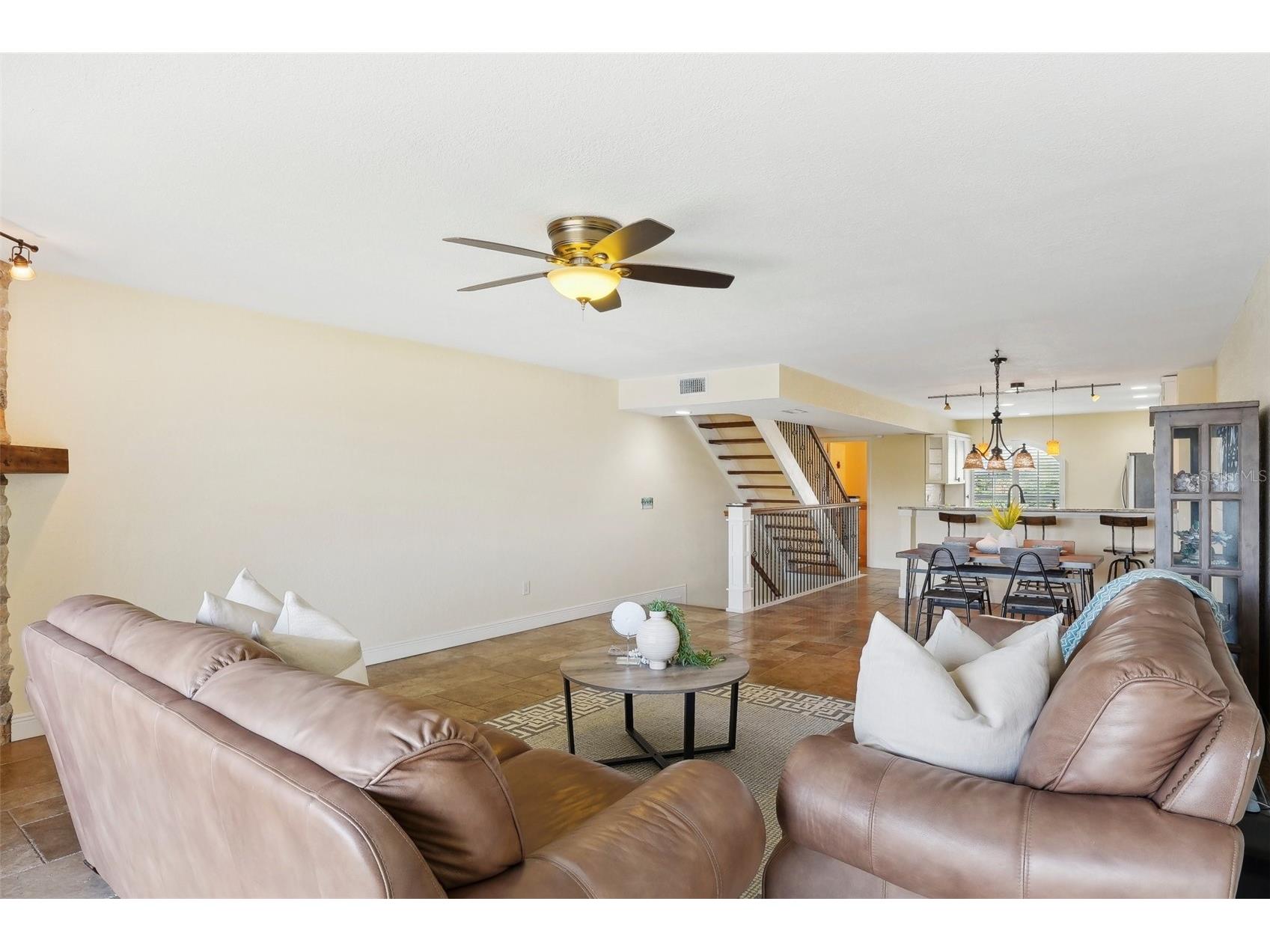 637 Pinellas Bayway #105 Tierra Verde FL 33715 TB8517475 image6