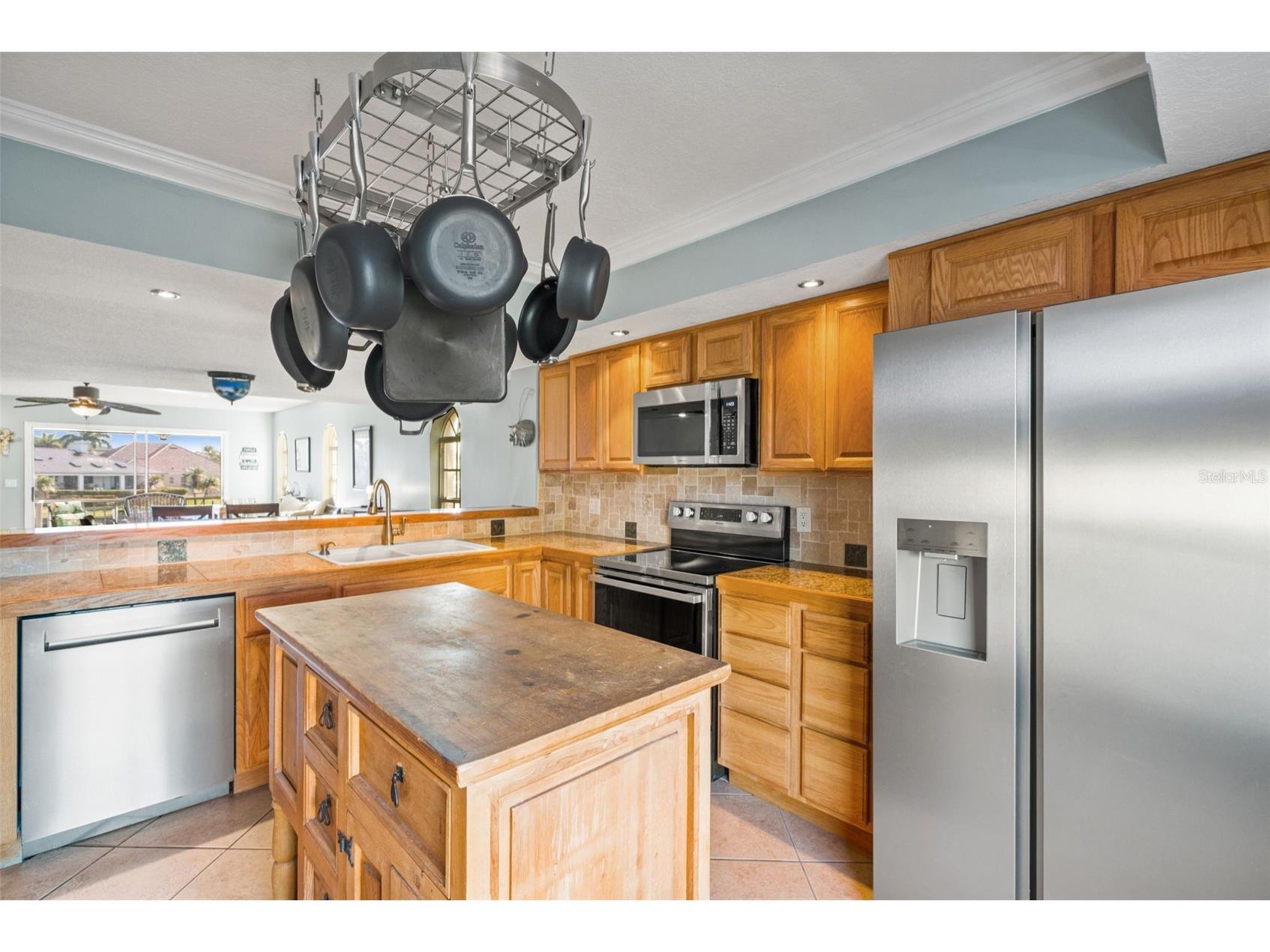 637 Pinellas Bayway S #111 Saint Petersburg FL 33715 TB8463347 image16