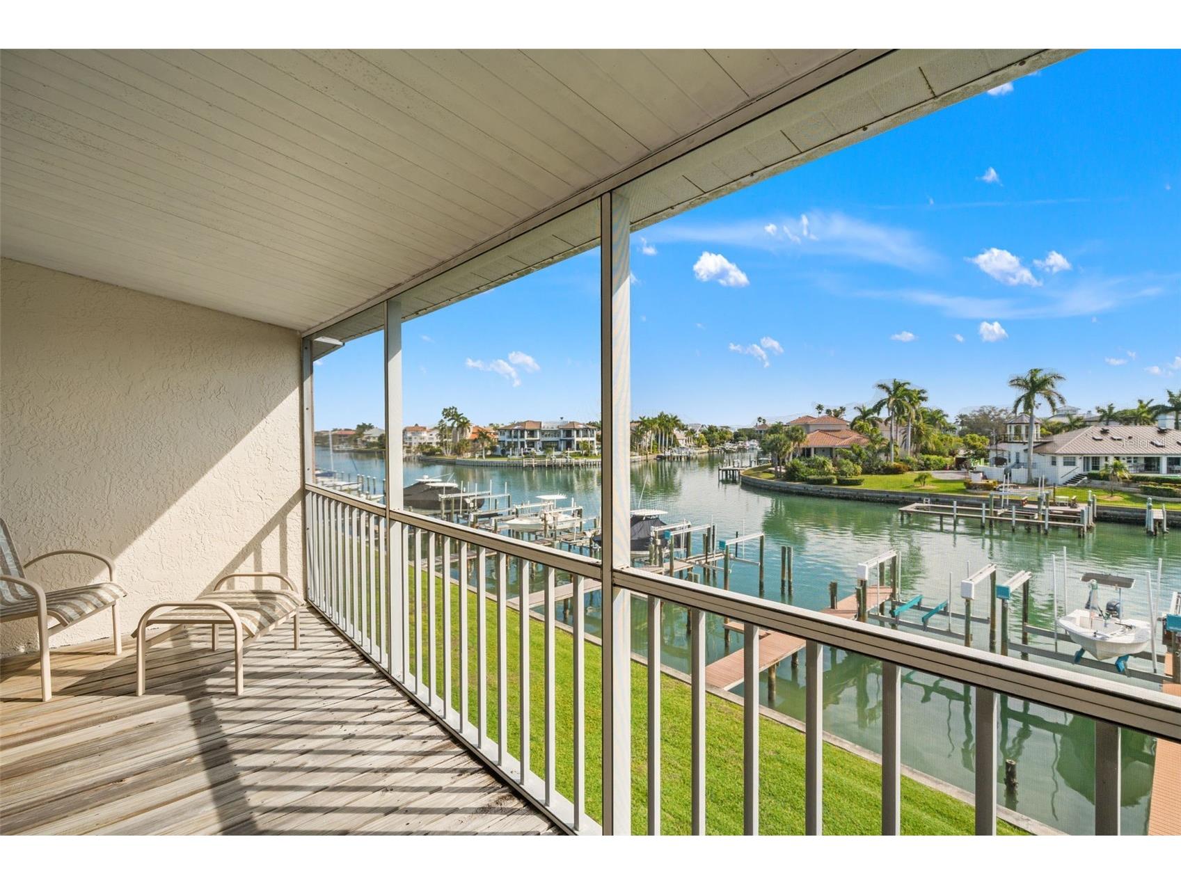 637 Pinellas Bayway S #111 Saint Petersburg FL 33715 TB8463347 image2