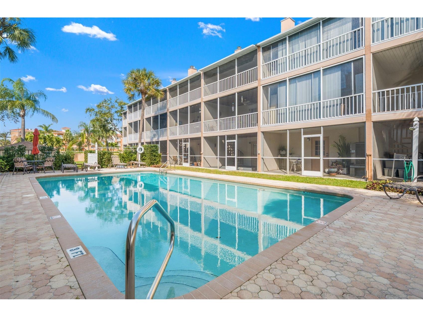 637 Pinellas Bayway S #111 Saint Petersburg FL 33715 TB8463347 image3