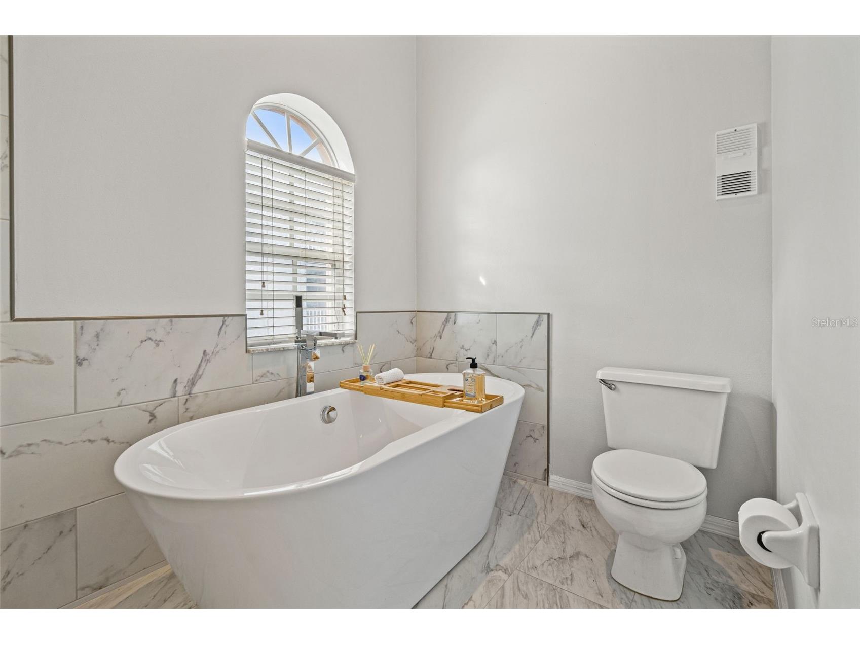 637 Pinellas Bayway S #111 Saint Petersburg FL 33715 TB8463347 image43