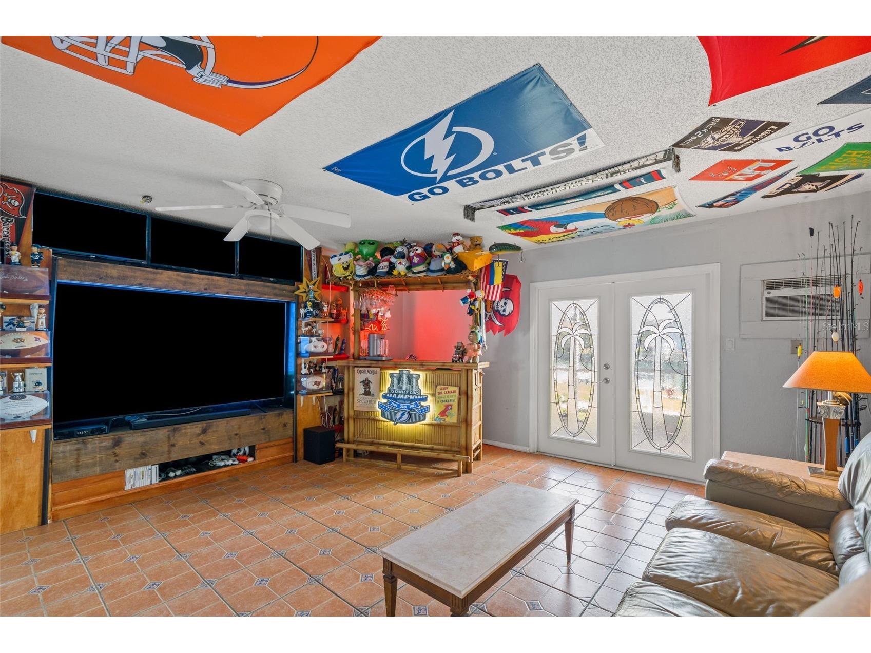 637 Pinellas Bayway S #111 Saint Petersburg FL 33715 TB8463347 image58