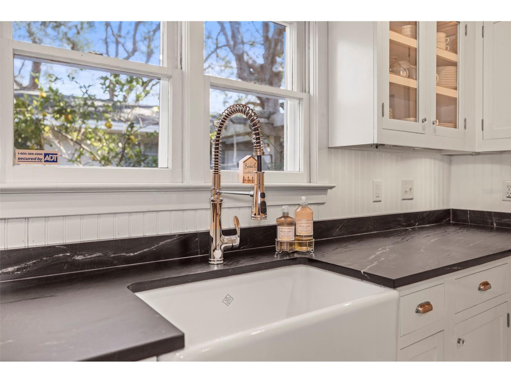 637 Scotland Street Dunedin FL 34698 TB8467478 image13