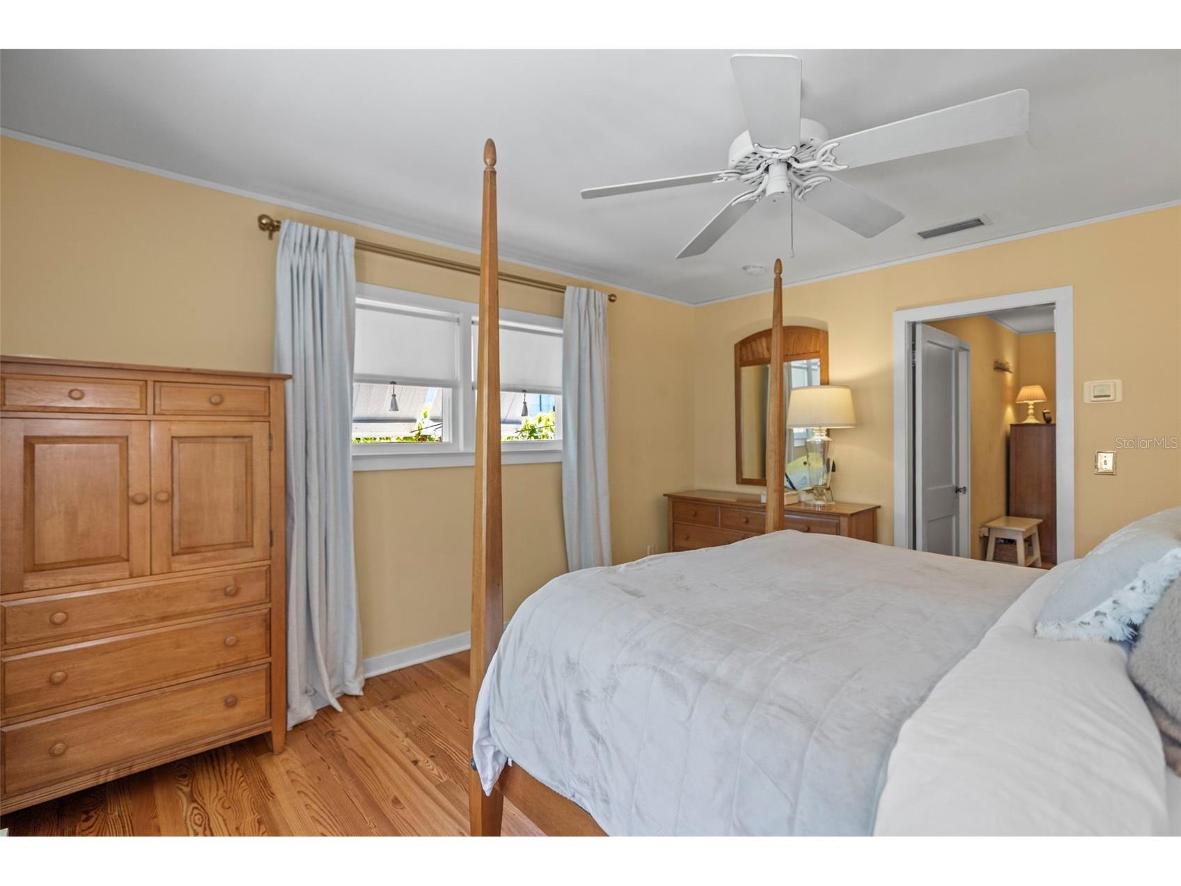 637 Scotland Street Dunedin FL 34698 TB8467478 image20