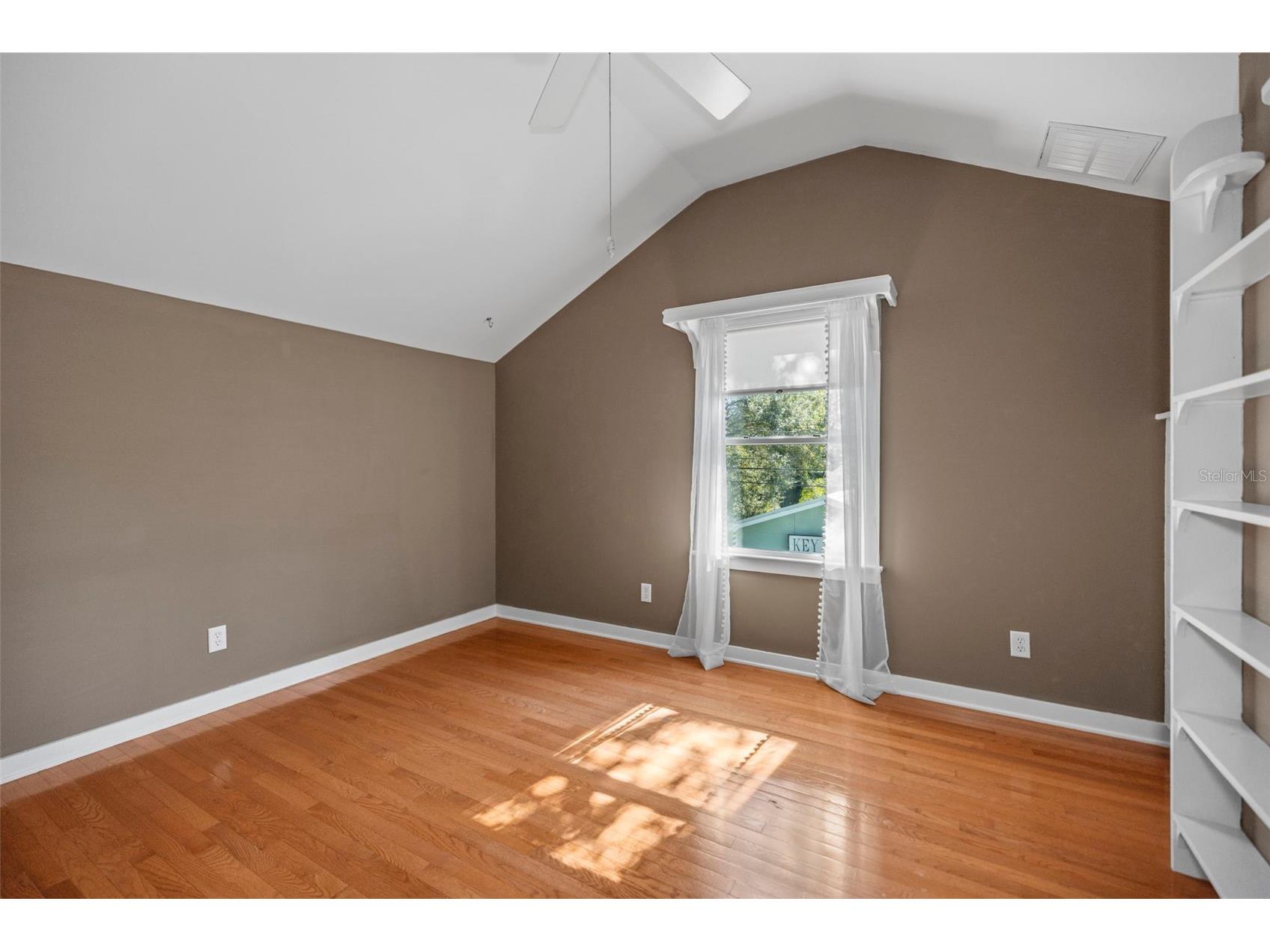 637 Scotland Street Dunedin FL 34698 TB8467478 image36