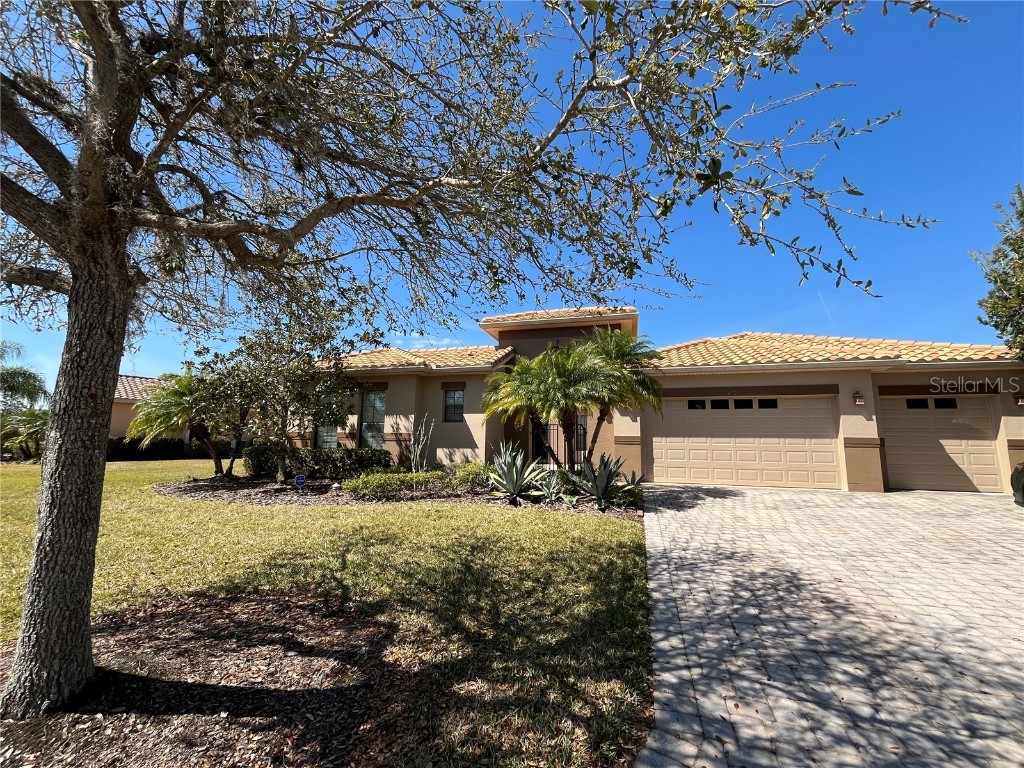 637 Tapatio Lane Kissimmee FL 34759 O6196430 image1