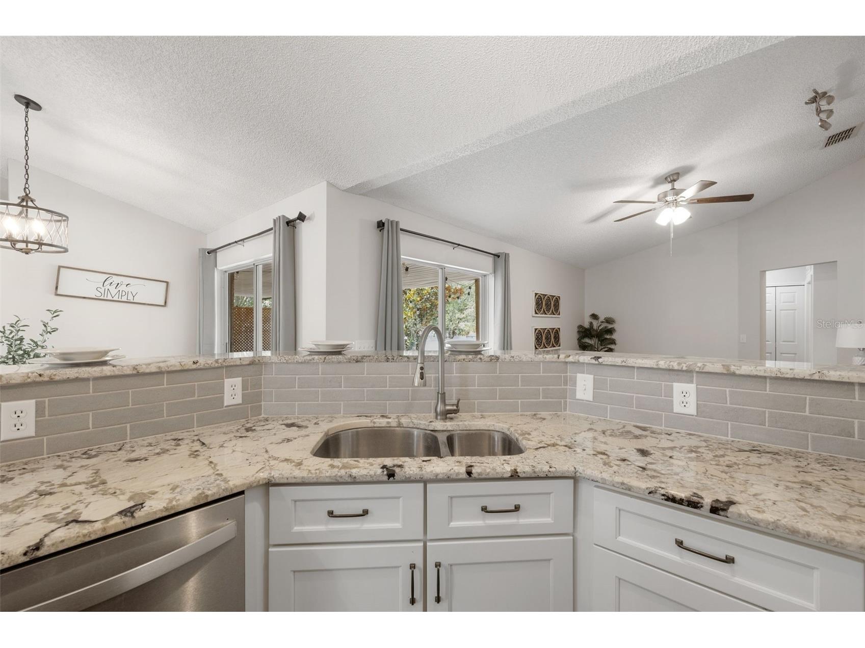 6371 Shadydale Avenue Spring Hill FL 34609 TB8522715 image9
