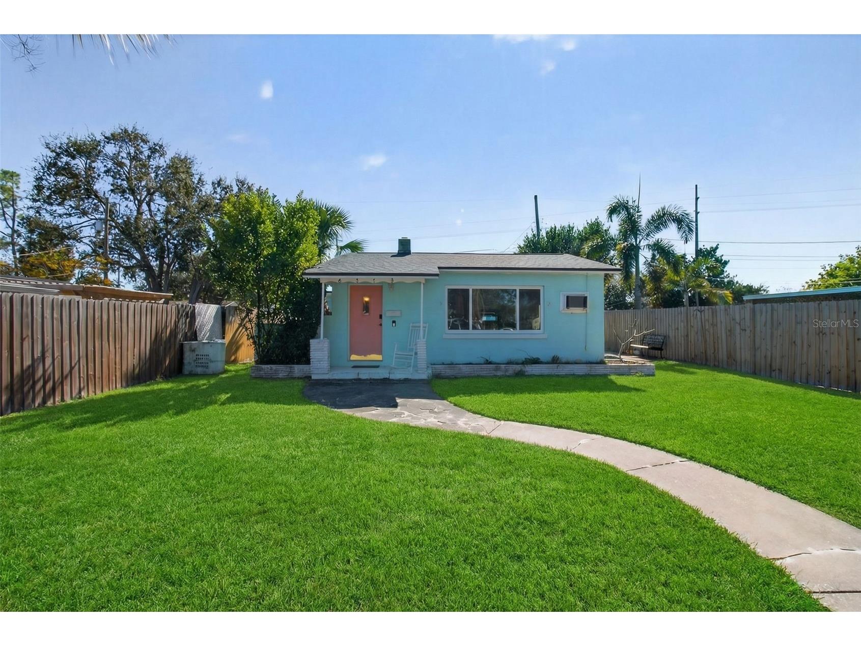 6372 4th Avenue S Saint Petersburg FL 33707 TB8470462 image1