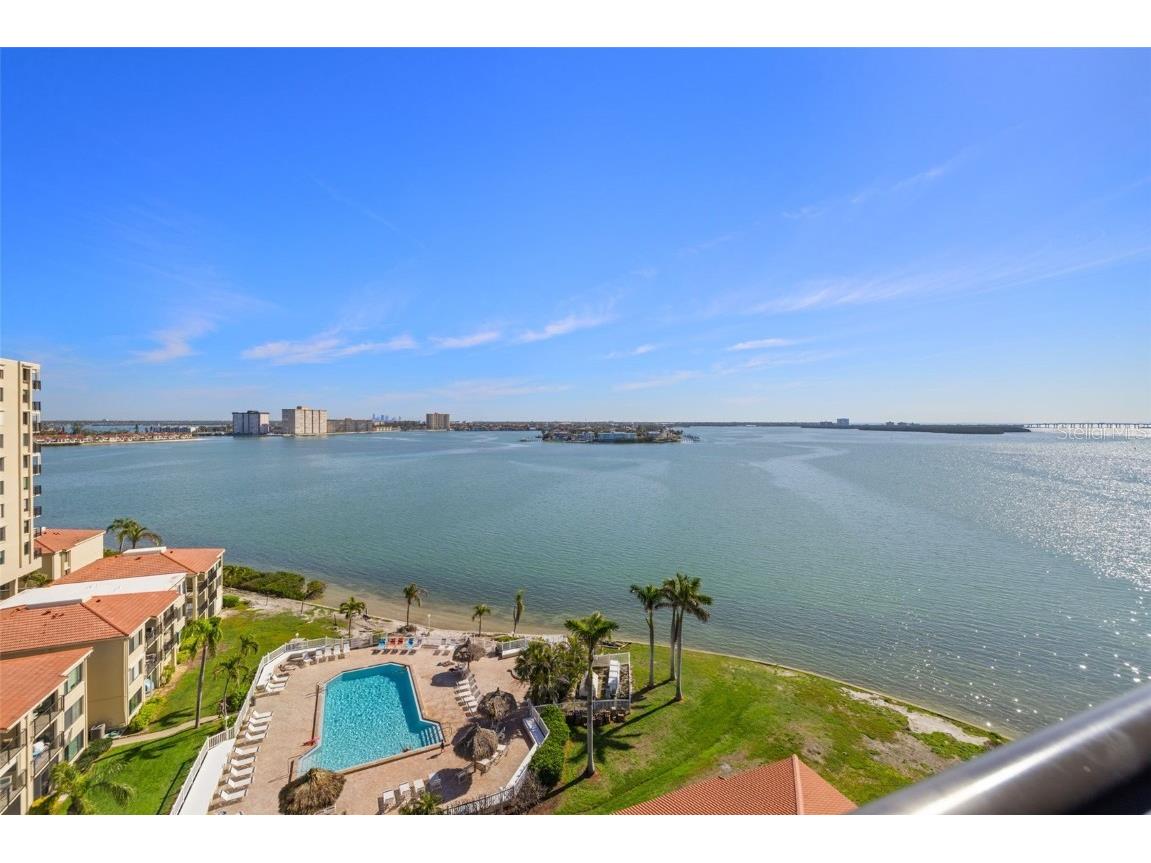 6372 Palma Del Mar Boulevard S #1007 Saint Petersburg FL 33715 - BOCA CIEGA BAY TB8362070 image1