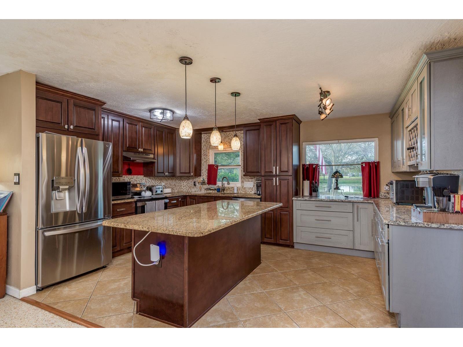 6377 13th Avenue N Saint Petersburg FL 33710 TB8486054 image10