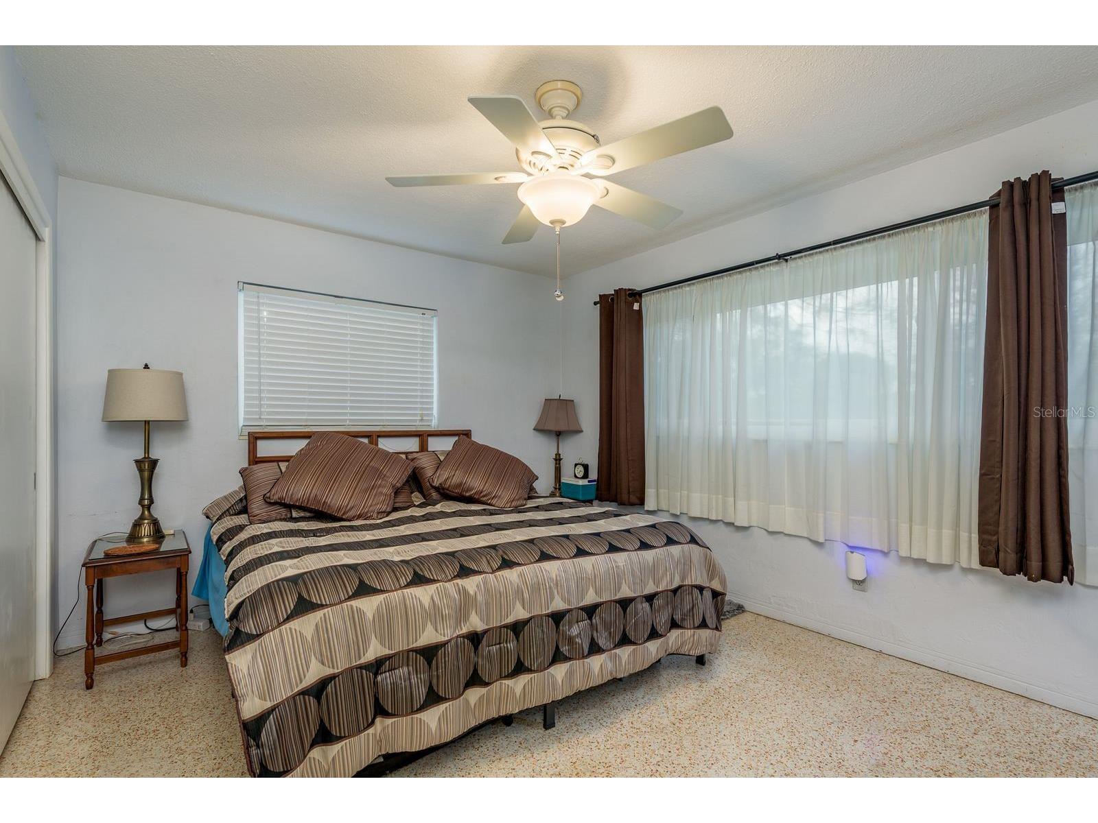 6377 13th Avenue N Saint Petersburg FL 33710 TB8486054 image25