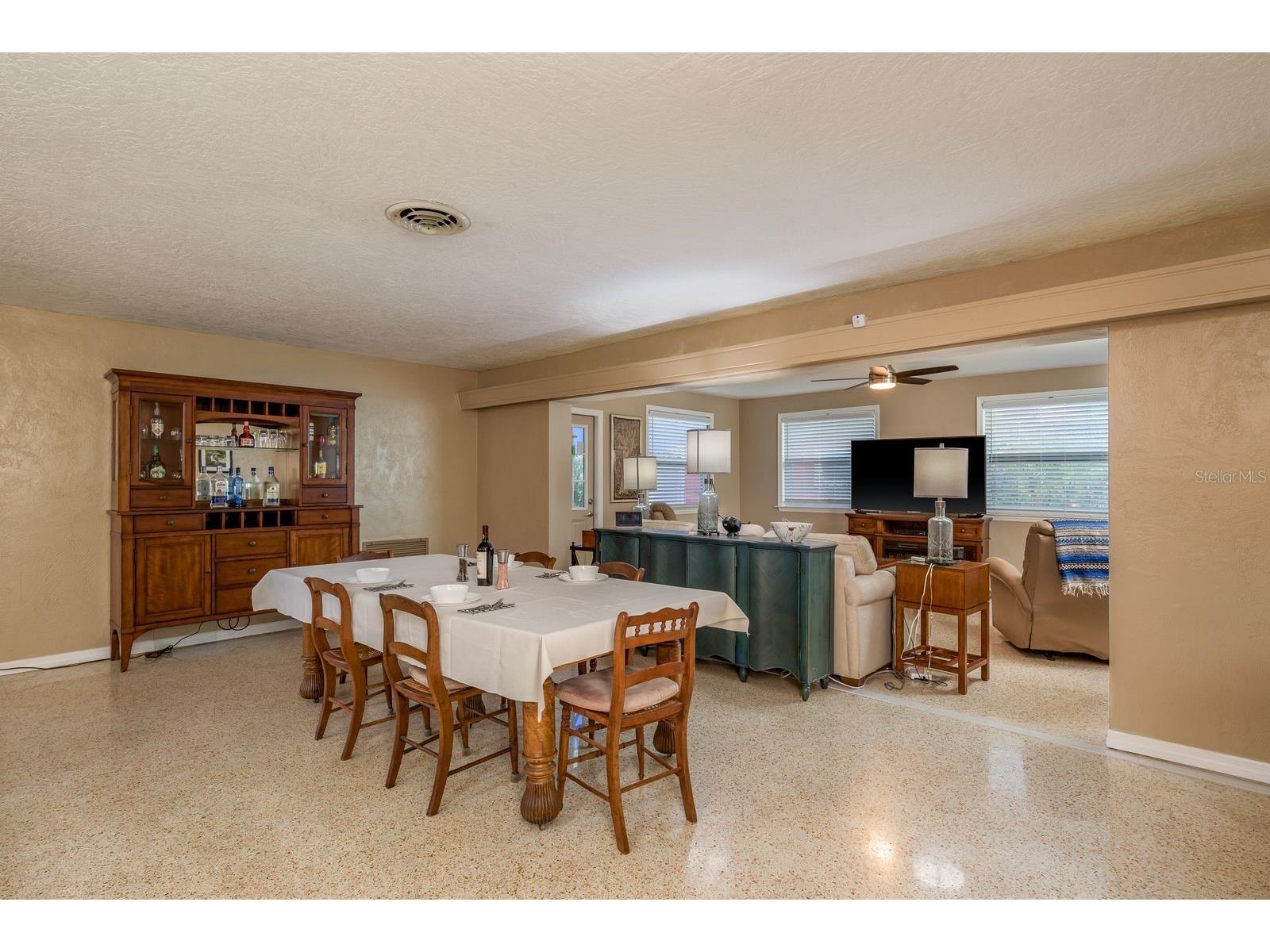 6377 13th Avenue N Saint Petersburg FL 33710 TB8486054 image6