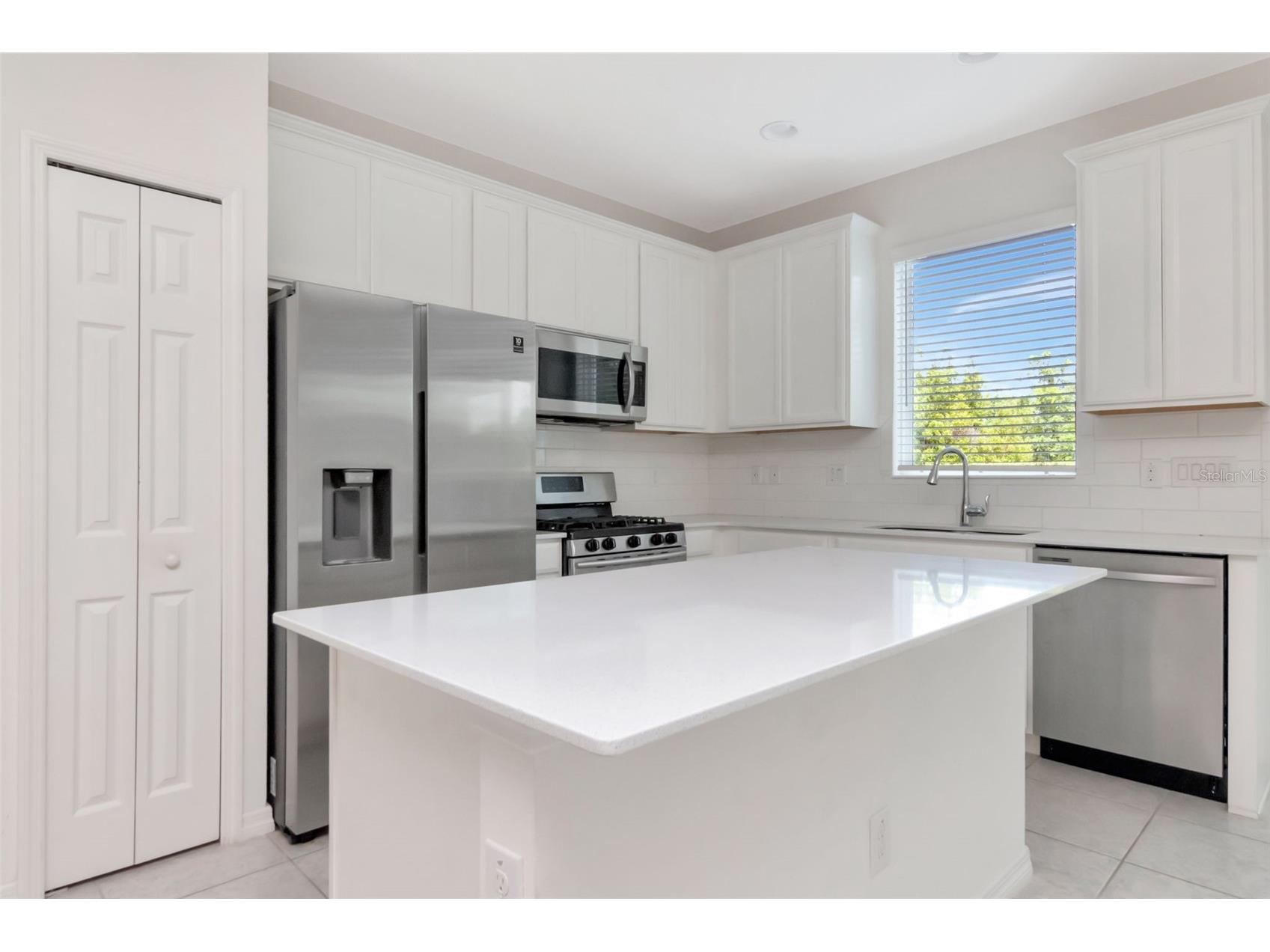 6378 Camino Drive Apollo Beach FL 33572 TB8498472 image8