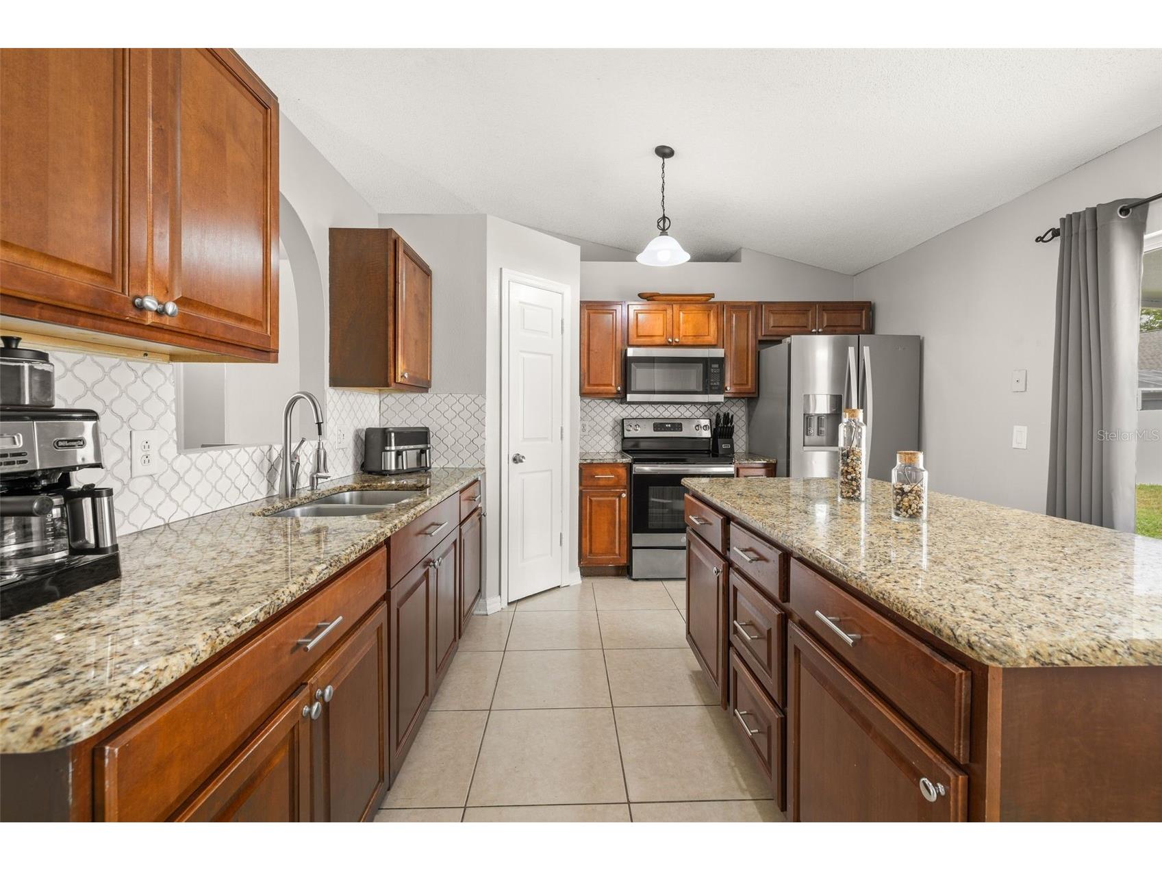 638 Basingstoke Court Kissimmee FL 34758 S5147201 image13