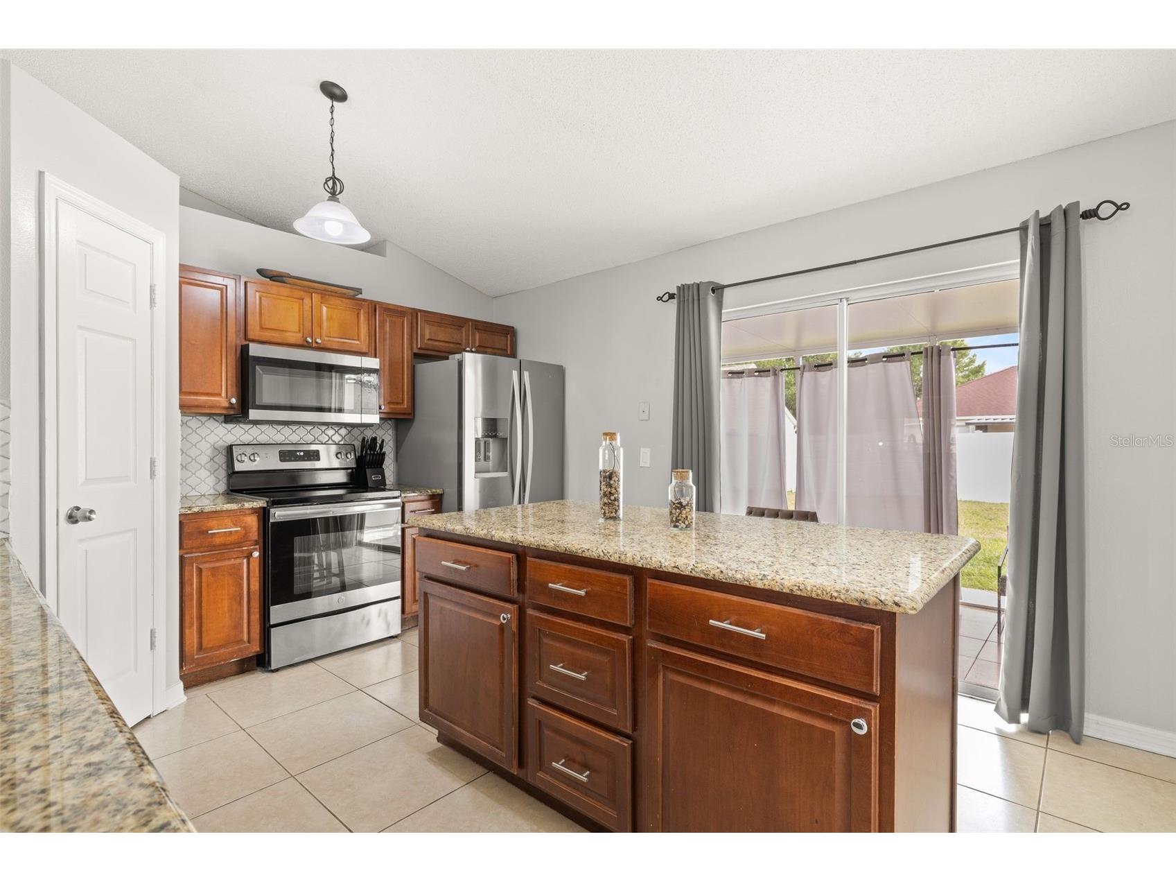 638 Basingstoke Court Kissimmee FL 34758 S5147201 image15