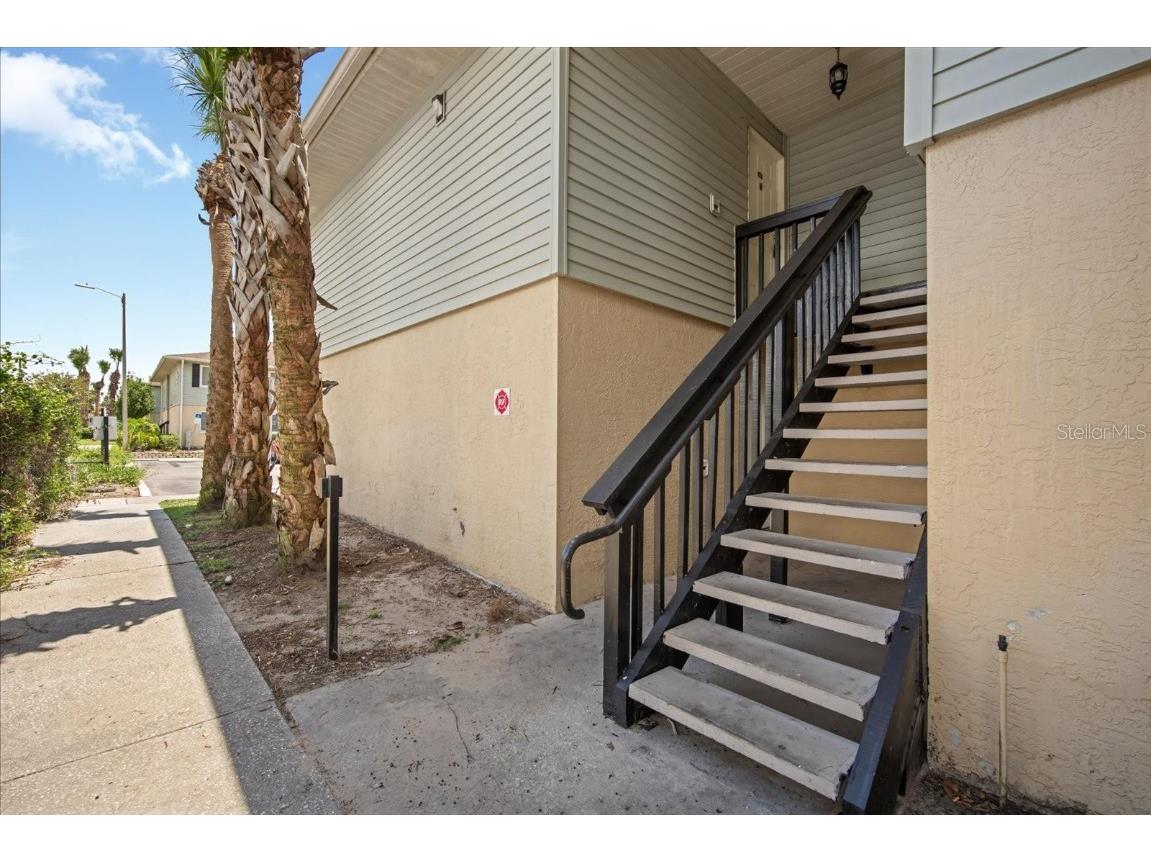 638 Golden Raintree Place Brandon FL 33510 TB8418876 image1