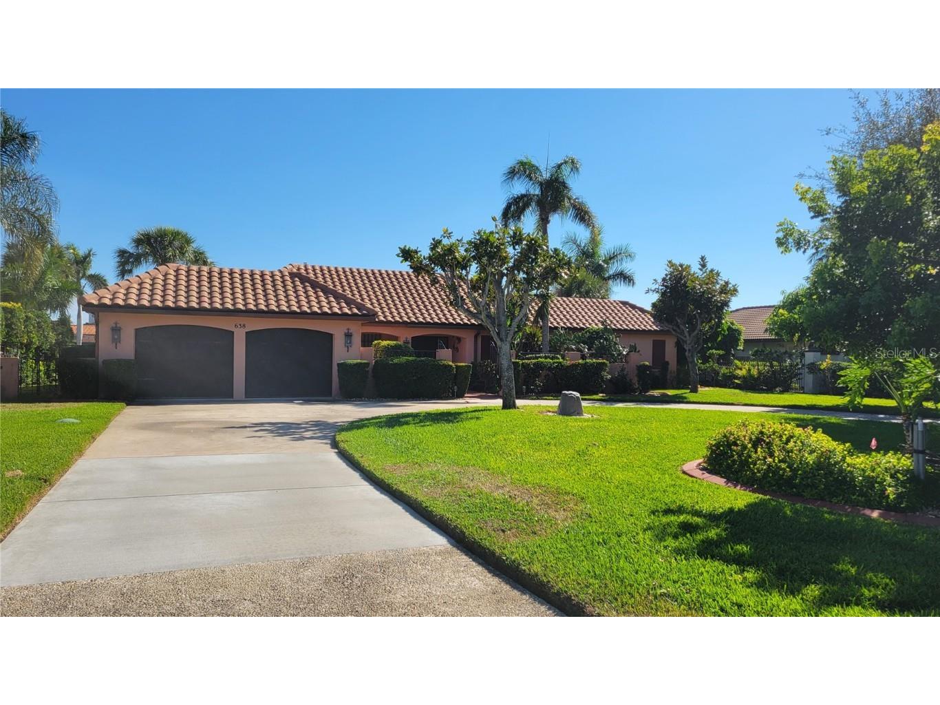 638 S Owl Drive Sarasota FL 34236 - ICW A4673427 image1