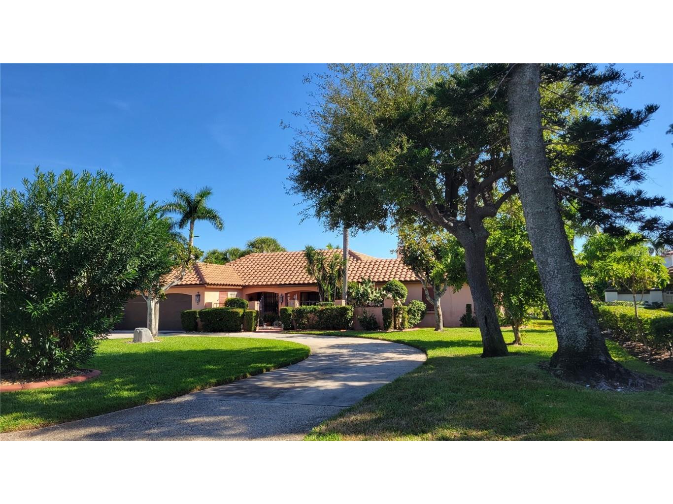 638 S Owl Drive Sarasota FL 34236 - ICW A4673427 image2