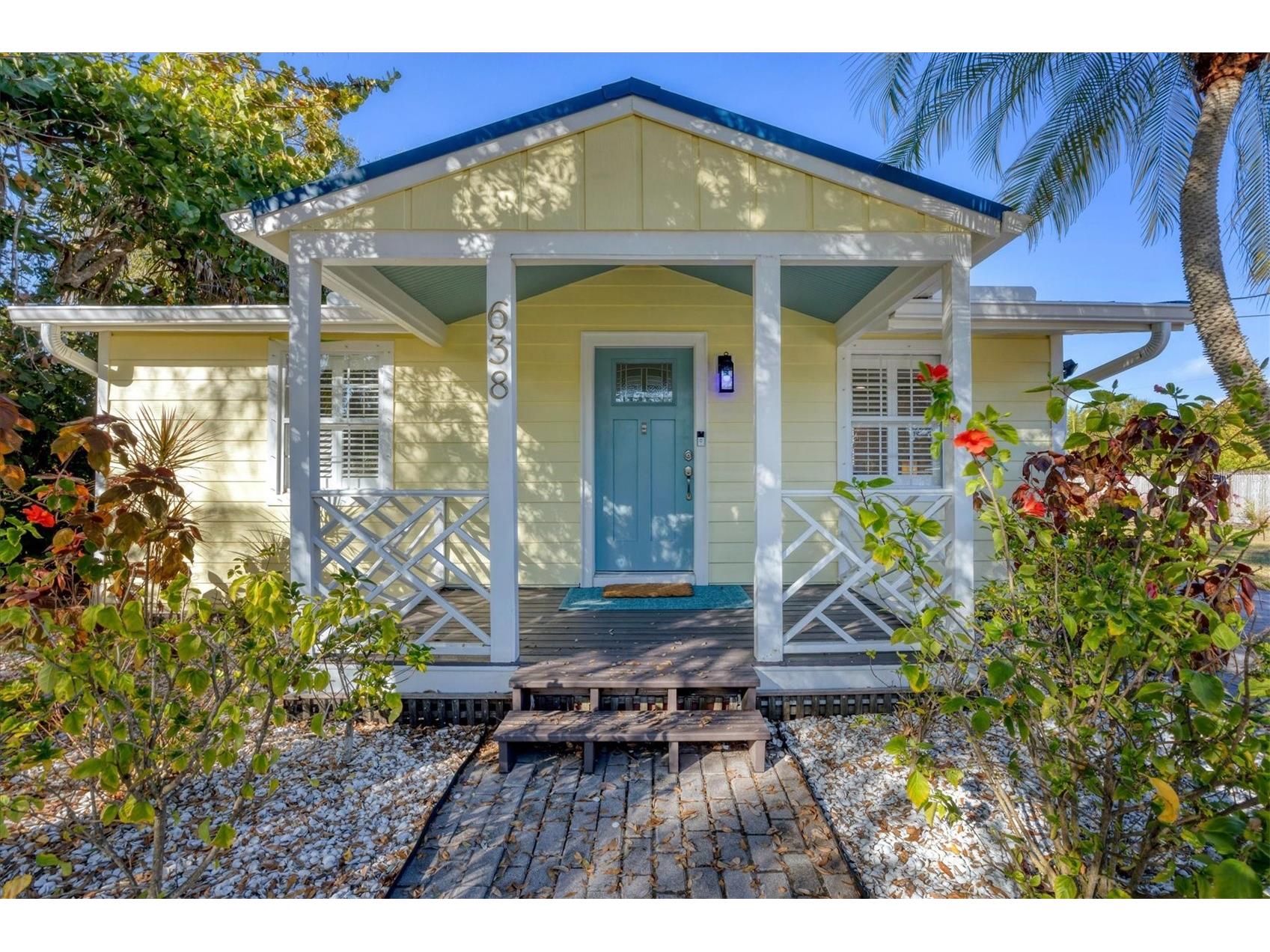 638 Yale Street Englewood FL 34223 D6145377 image1