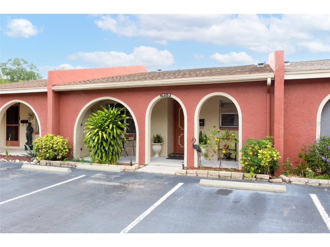 6383 Bonnie Bay Circle N Pinellas Park FL 33781 U8242354 image1