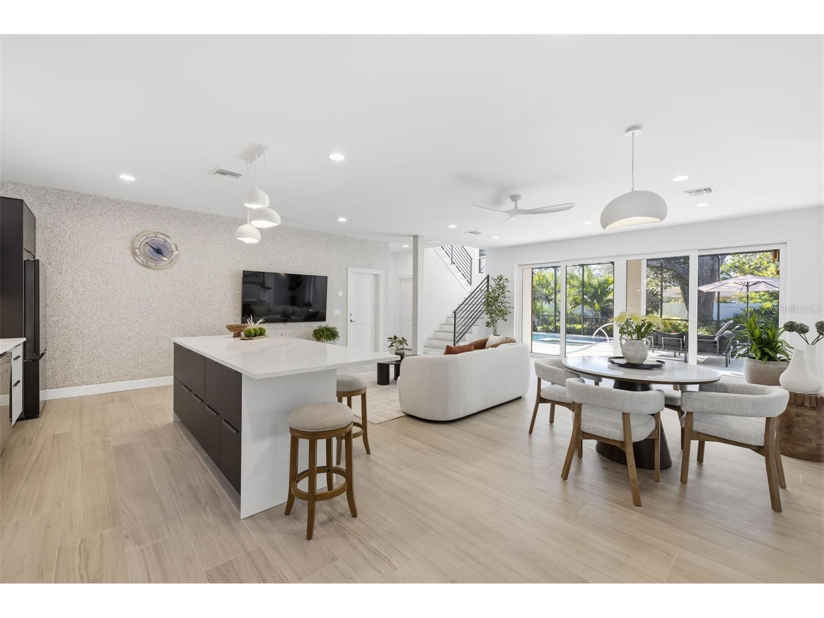 639 43rd Avenue N Saint Petersburg FL 33703 TB8482387 image13