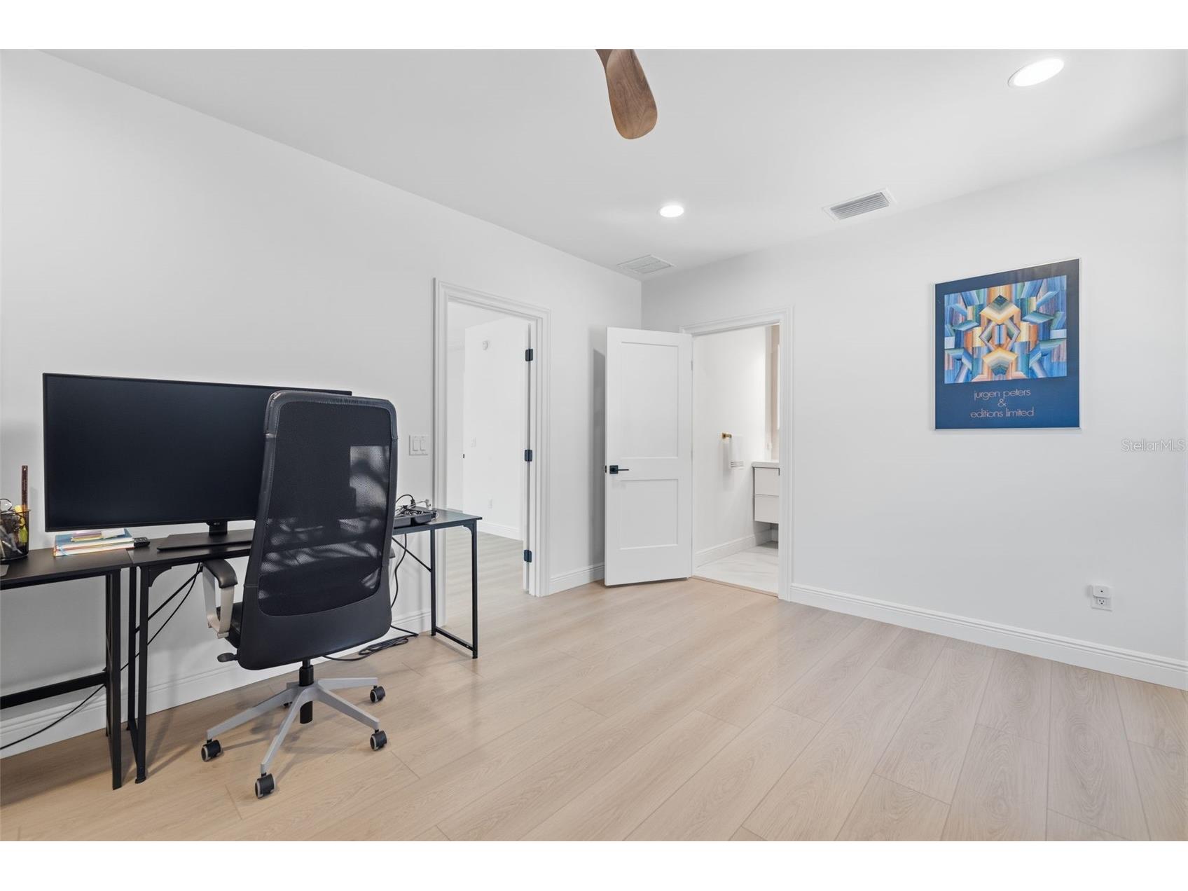 639 43rd Avenue N Saint Petersburg FL 33703 TB8482387 image30