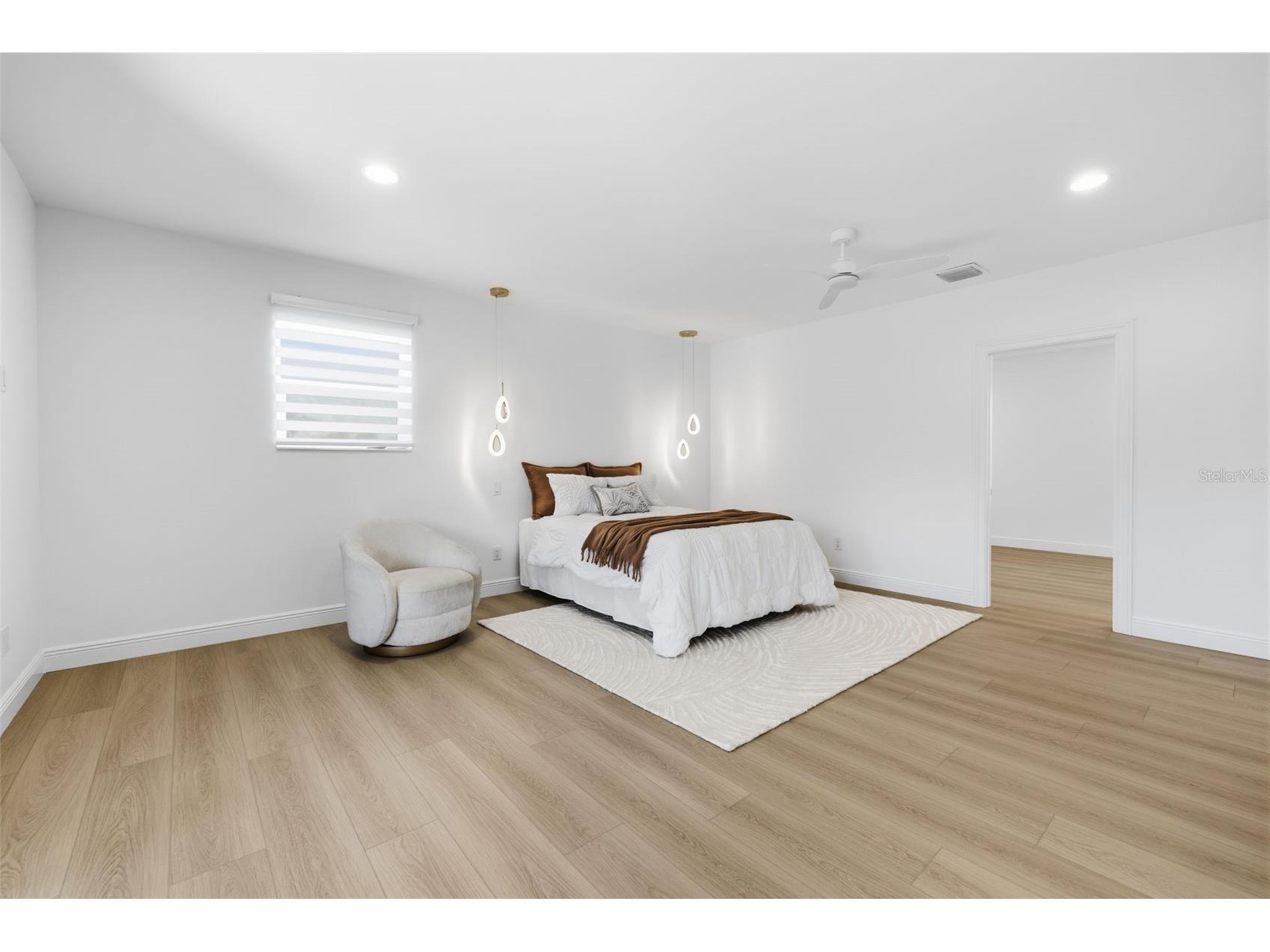 639 43rd Avenue N Saint Petersburg FL 33703 TB8482387 image34