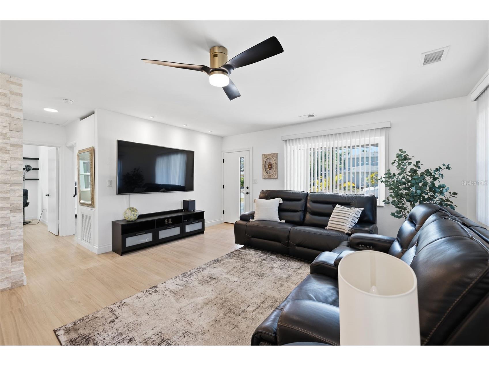 639 43rd Avenue N Saint Petersburg FL 33703 TB8482387 image61