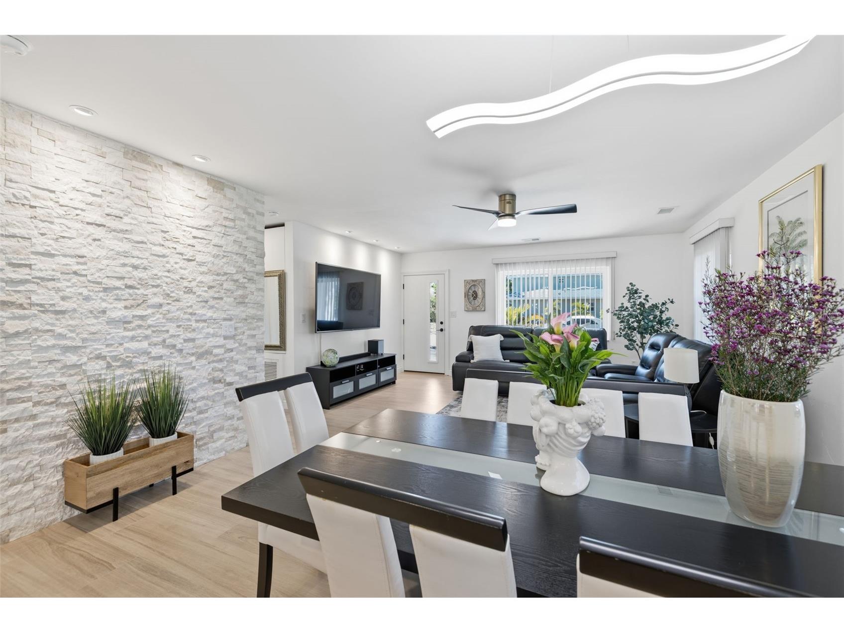 639 43rd Avenue N Saint Petersburg FL 33703 TB8482387 image69