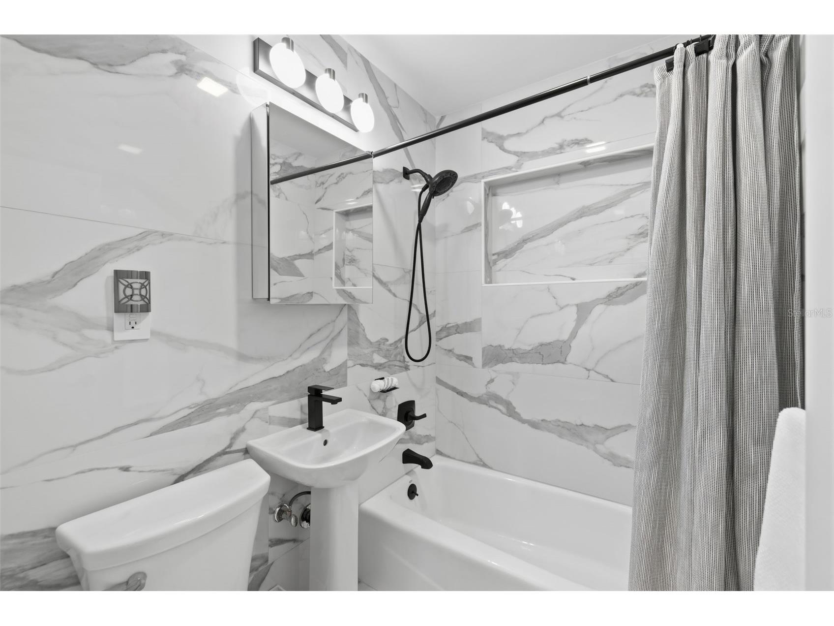 639 43rd Avenue N Saint Petersburg FL 33703 TB8482387 image73