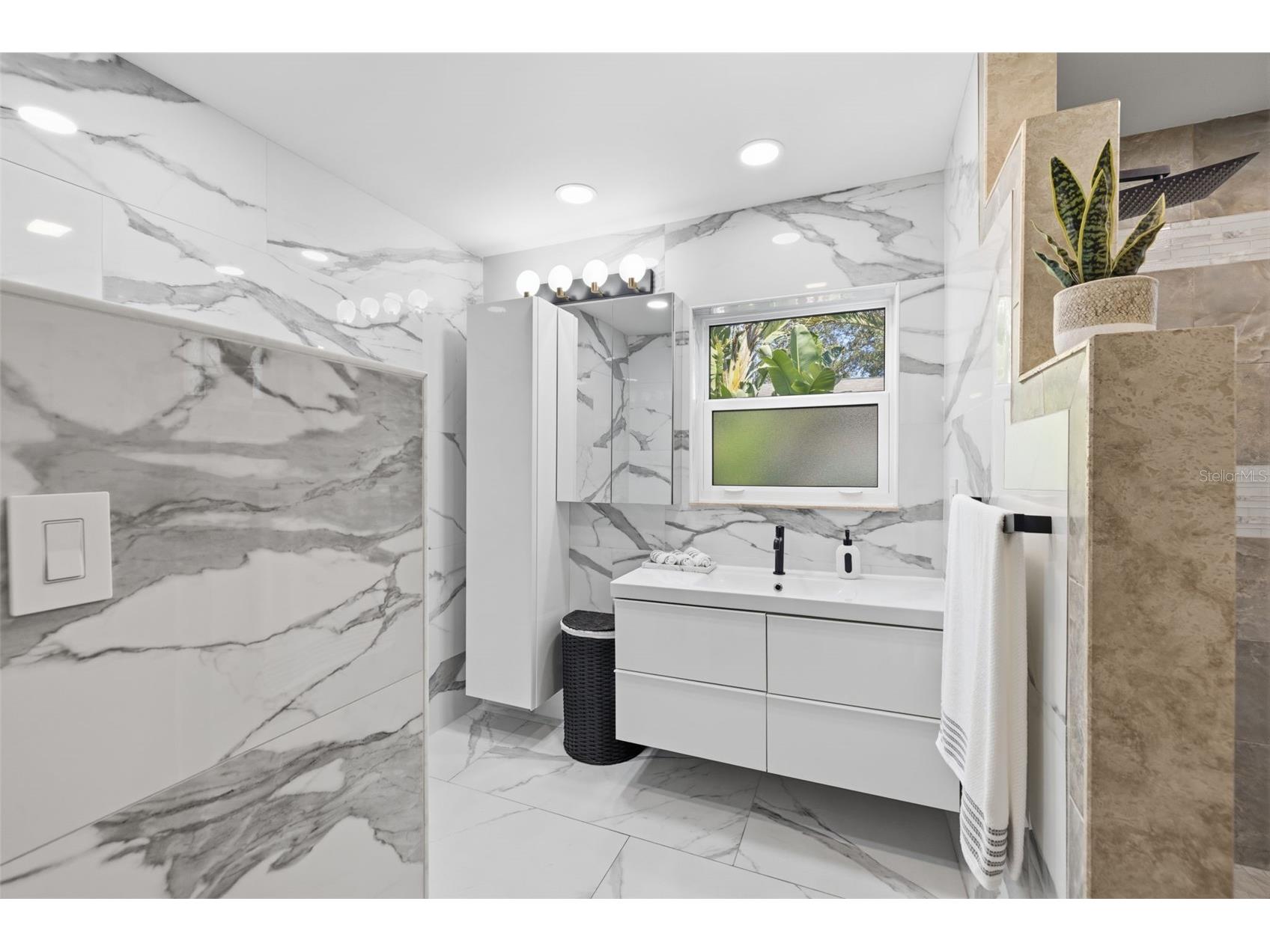 639 43rd Avenue N Saint Petersburg FL 33703 TB8482387 image78