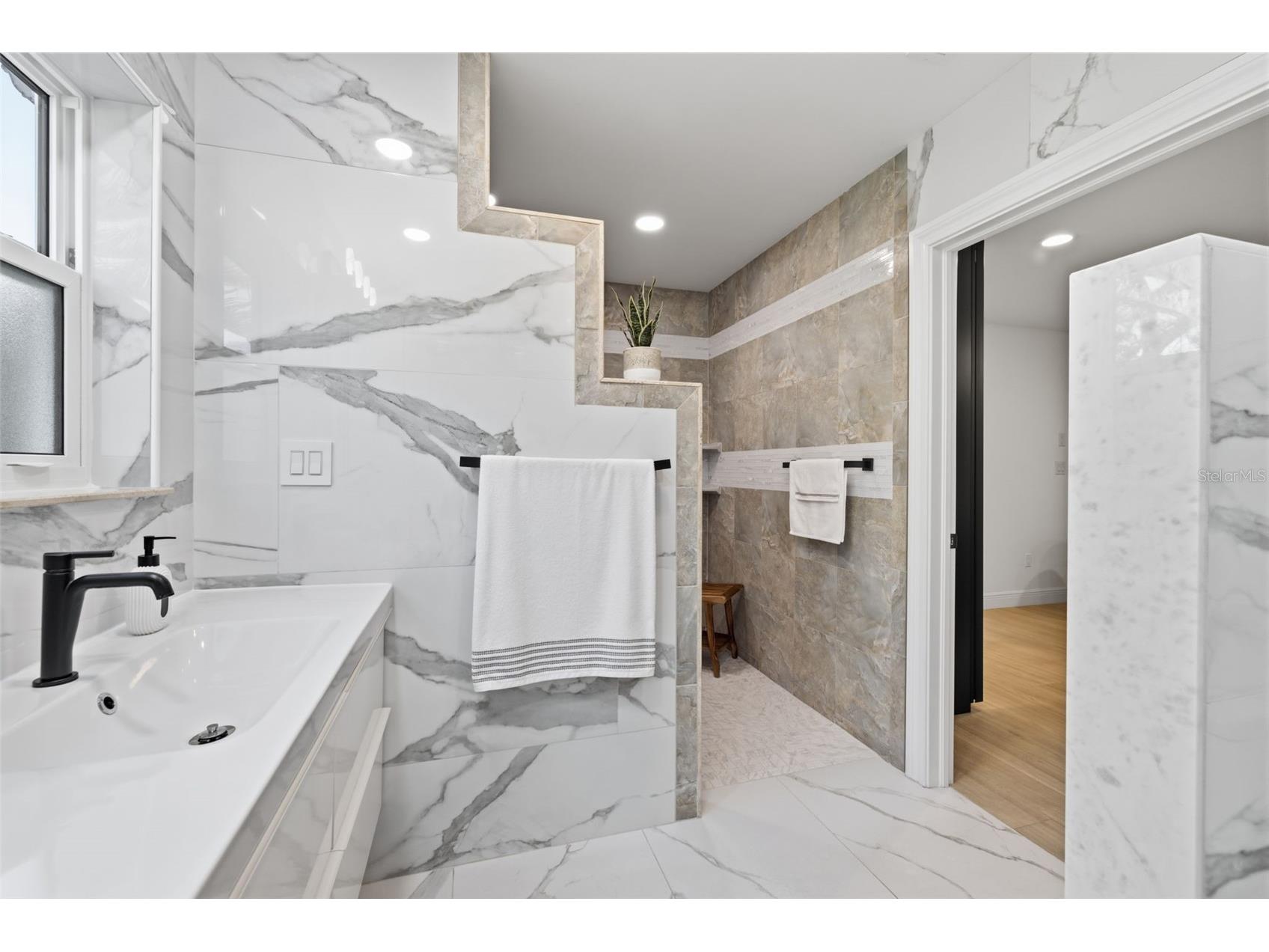 639 43rd Avenue N Saint Petersburg FL 33703 TB8482387 image81