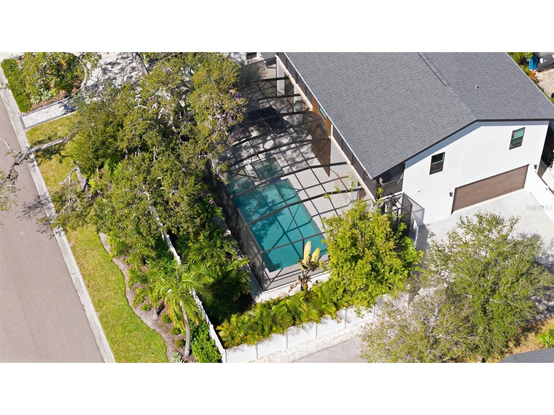 639 43rd Avenue N Saint Petersburg FL 33703 TB8482387 image87