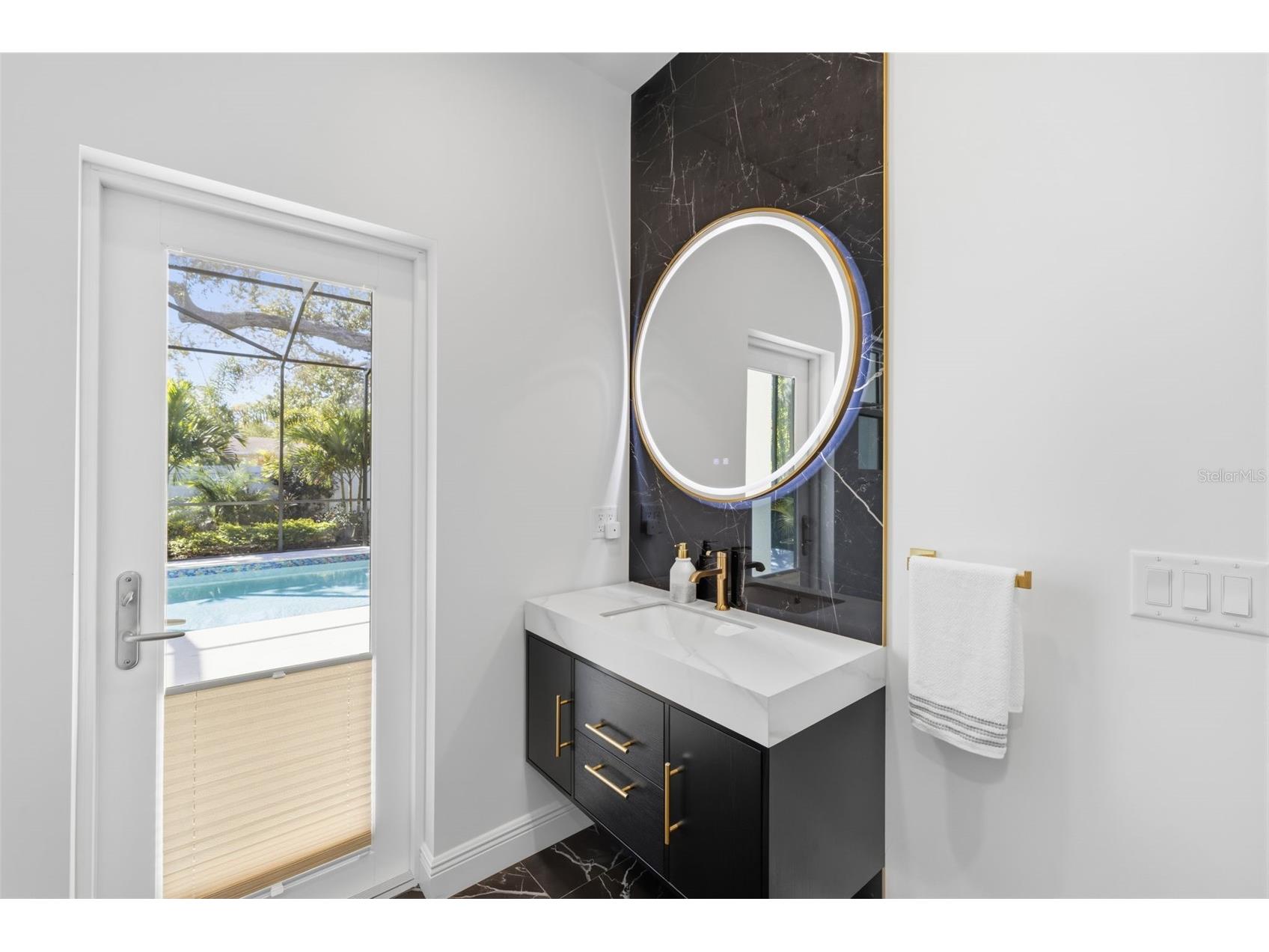 639 43rd Avenue N Saint Petersburg FL 33703 TB8482387 image24