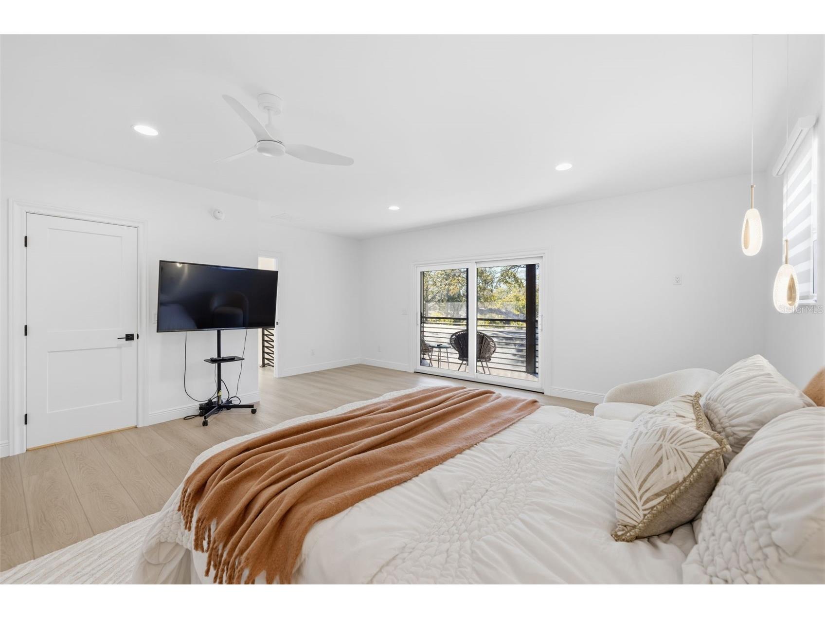 639 43rd Avenue N Saint Petersburg FL 33703 TB8482387 image36