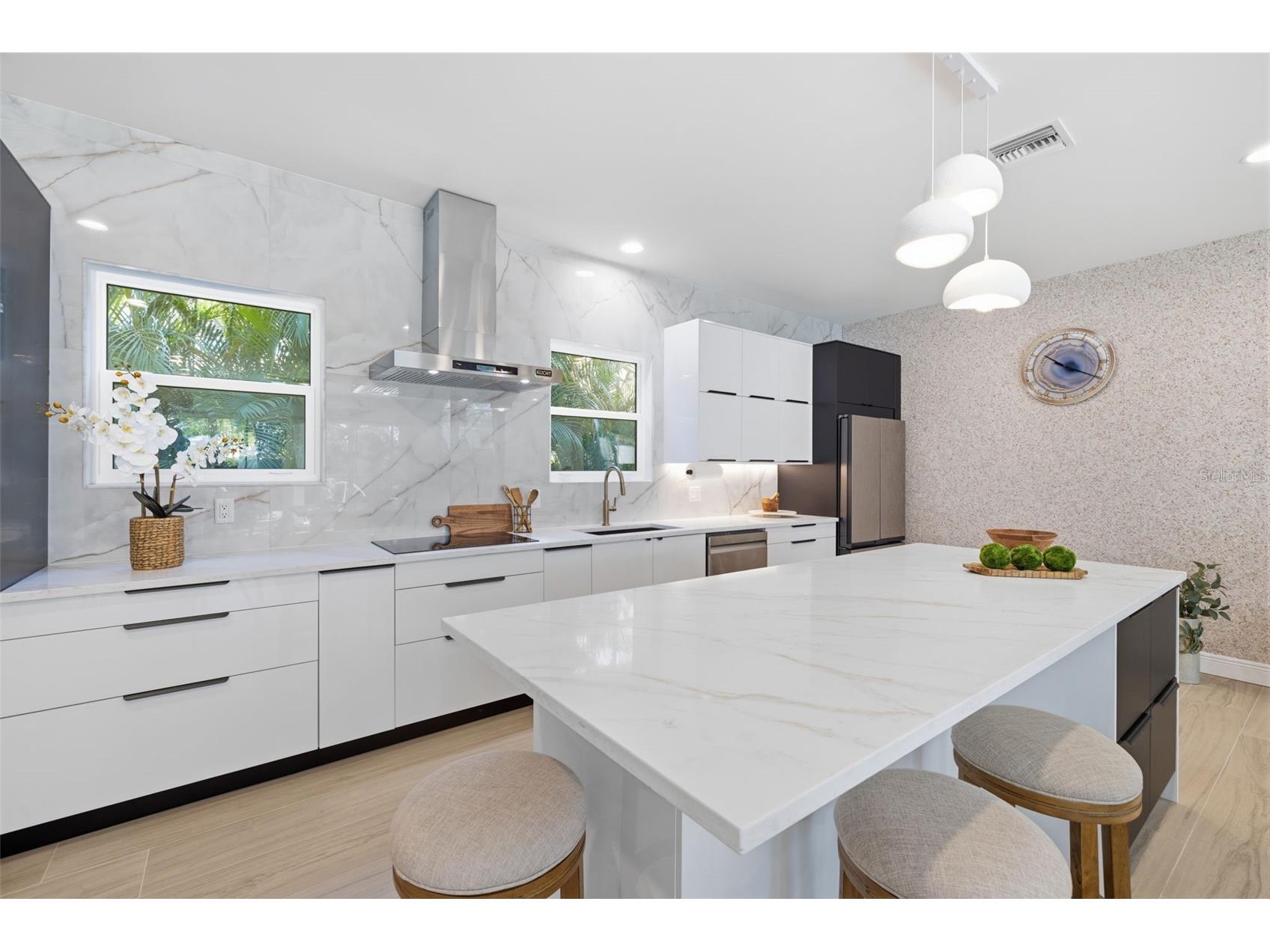 639 43rd Avenue N Saint Petersburg FL 33703 TB8482387 image5
