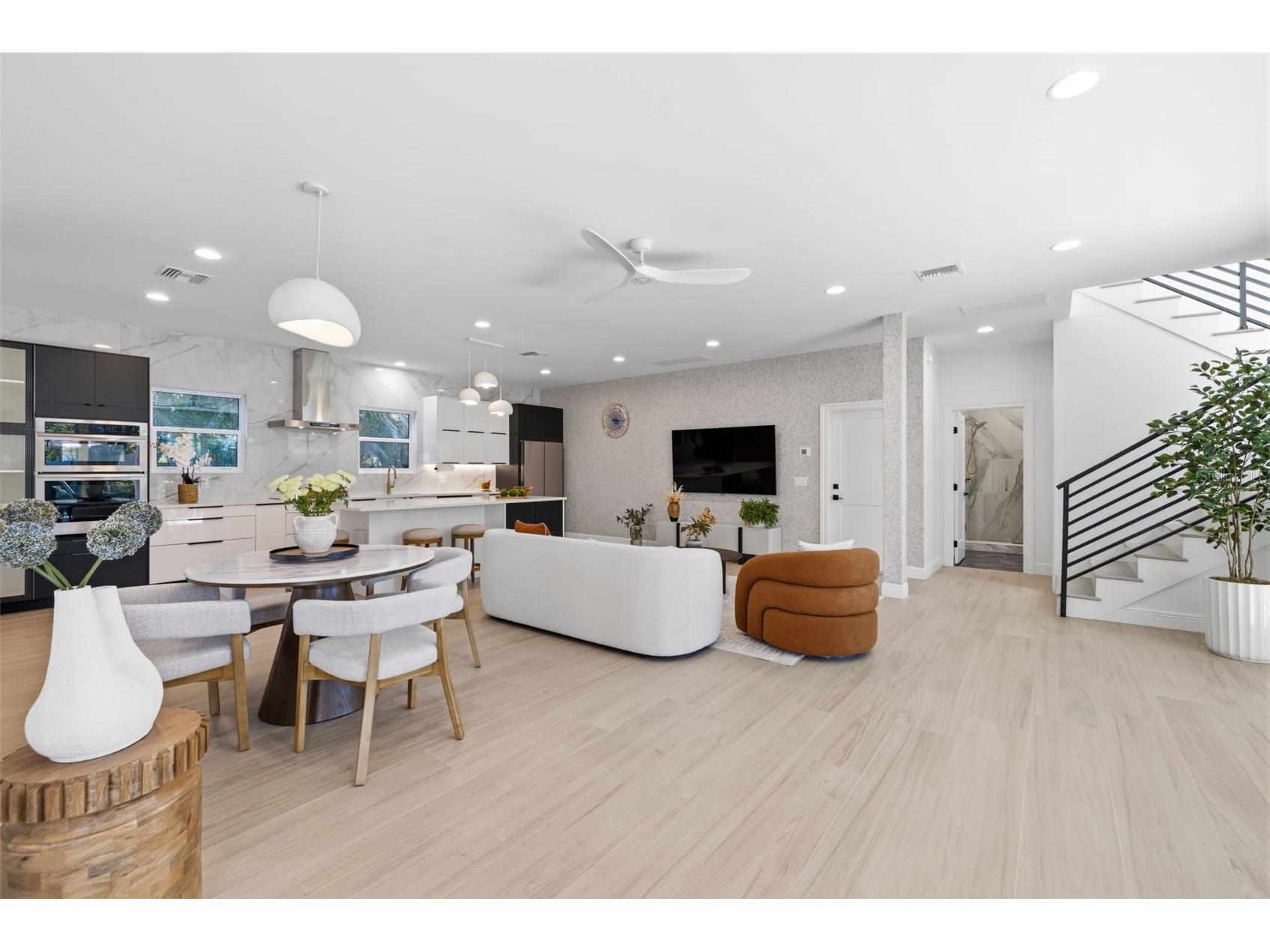 639 43rd Avenue N Saint Petersburg FL 33703 TB8482387 image6