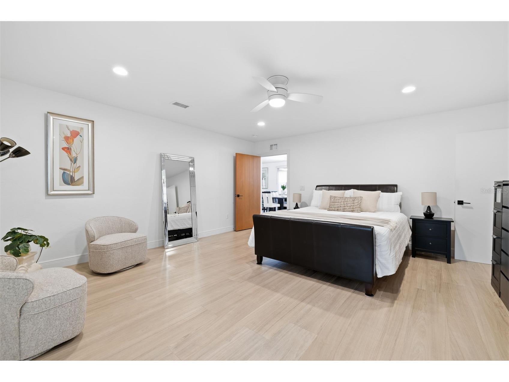 639 43rd Avenue N Saint Petersburg FL 33703 TB8482387 image75