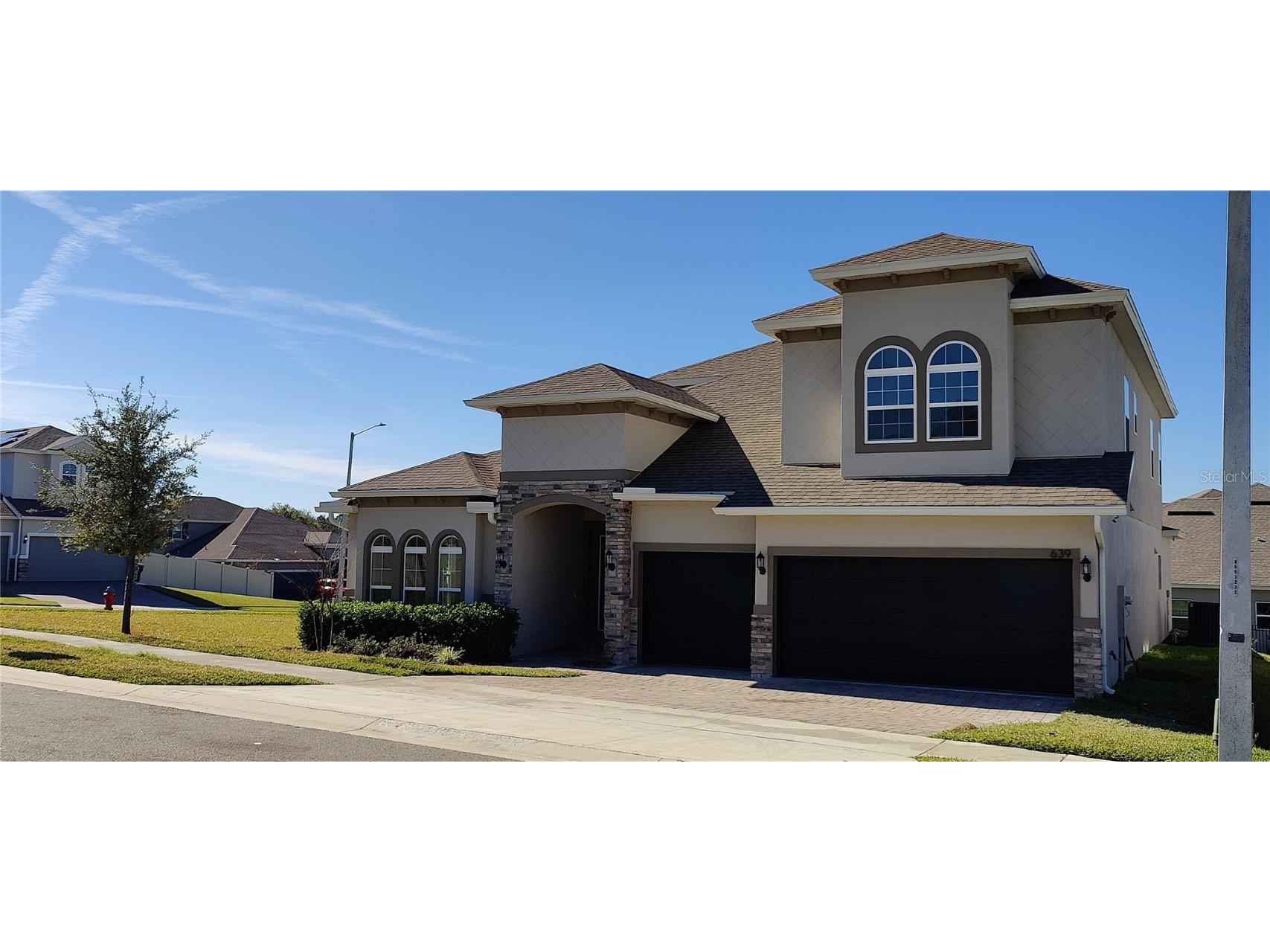 639 Avila Place Howey In The Hills FL 34737 G5091970 image1