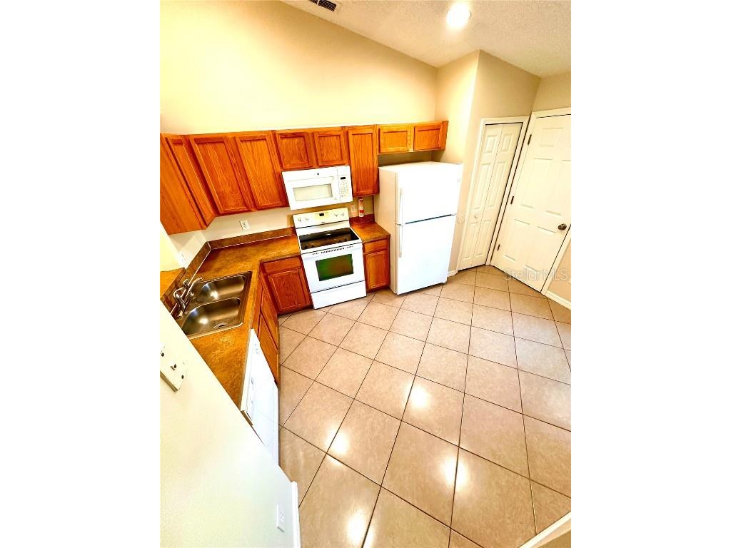 639 Cheshire Way Davenport FL 33897 P4937078 image3