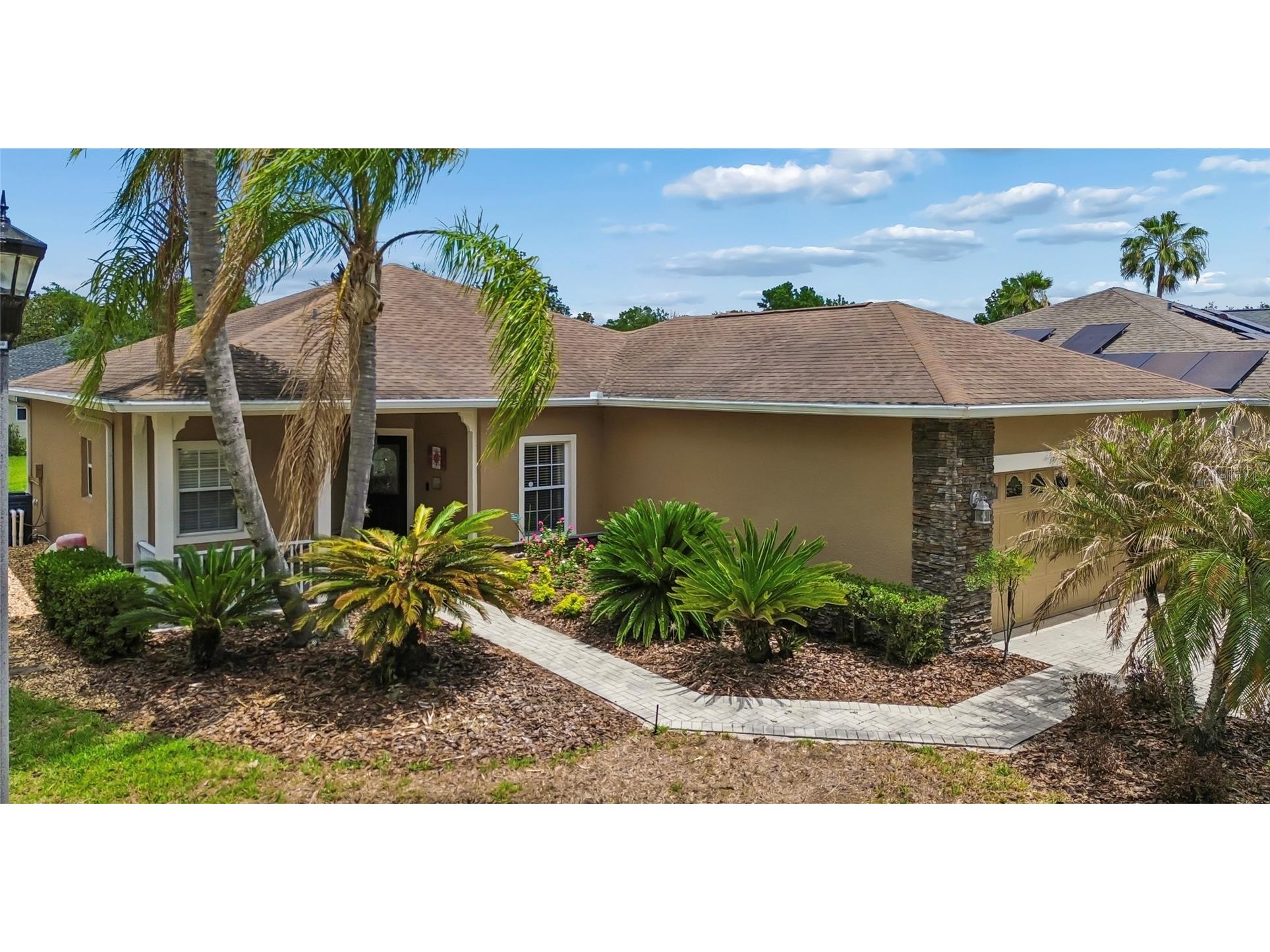 639 Heartwell Dr Poinciana FL 34759 S5149311 image1