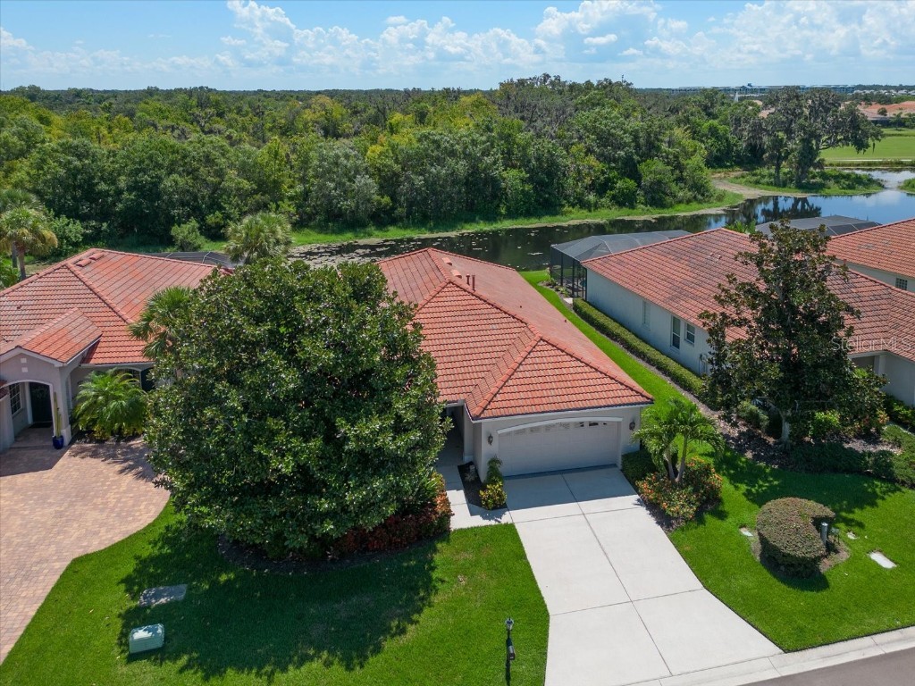 639 Misty Pond Court Bradenton FL 34212 - GOLF COURSE POND A4579222 image1