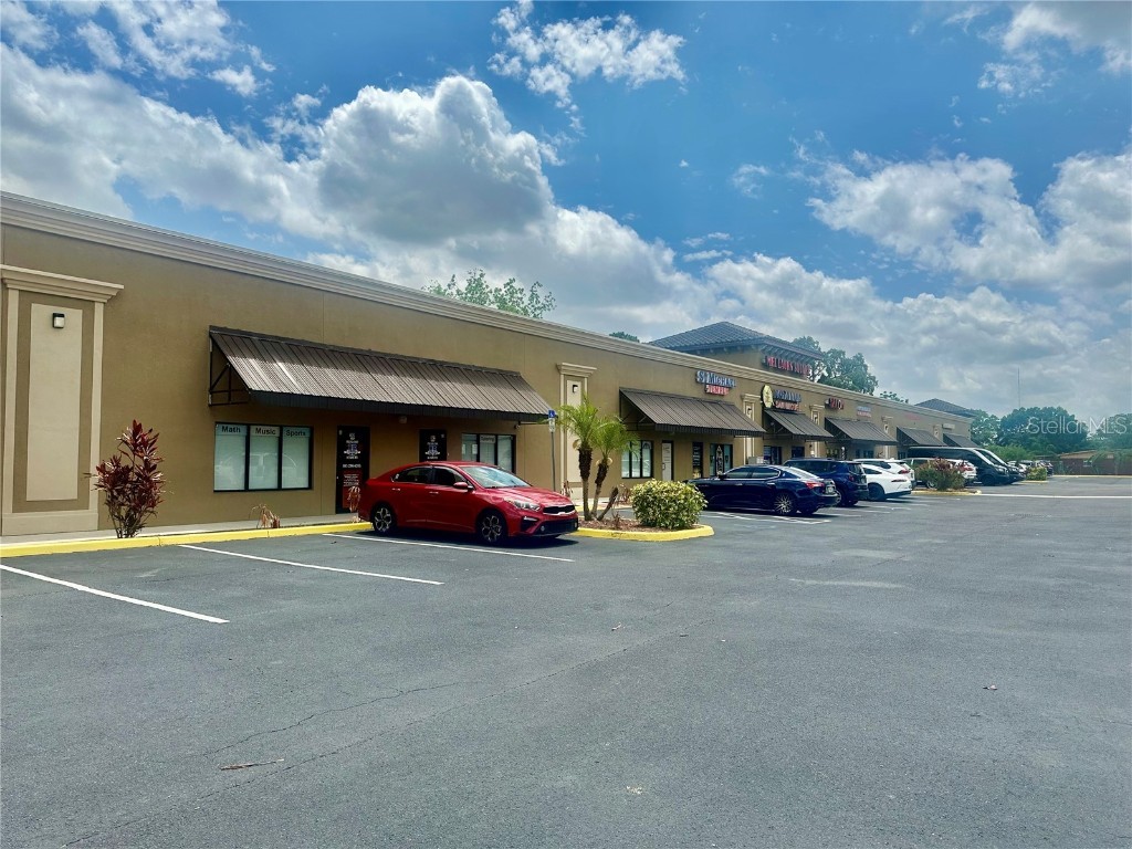 639 N Pine Hills Road Orlando FL 32808 G5069892 image2