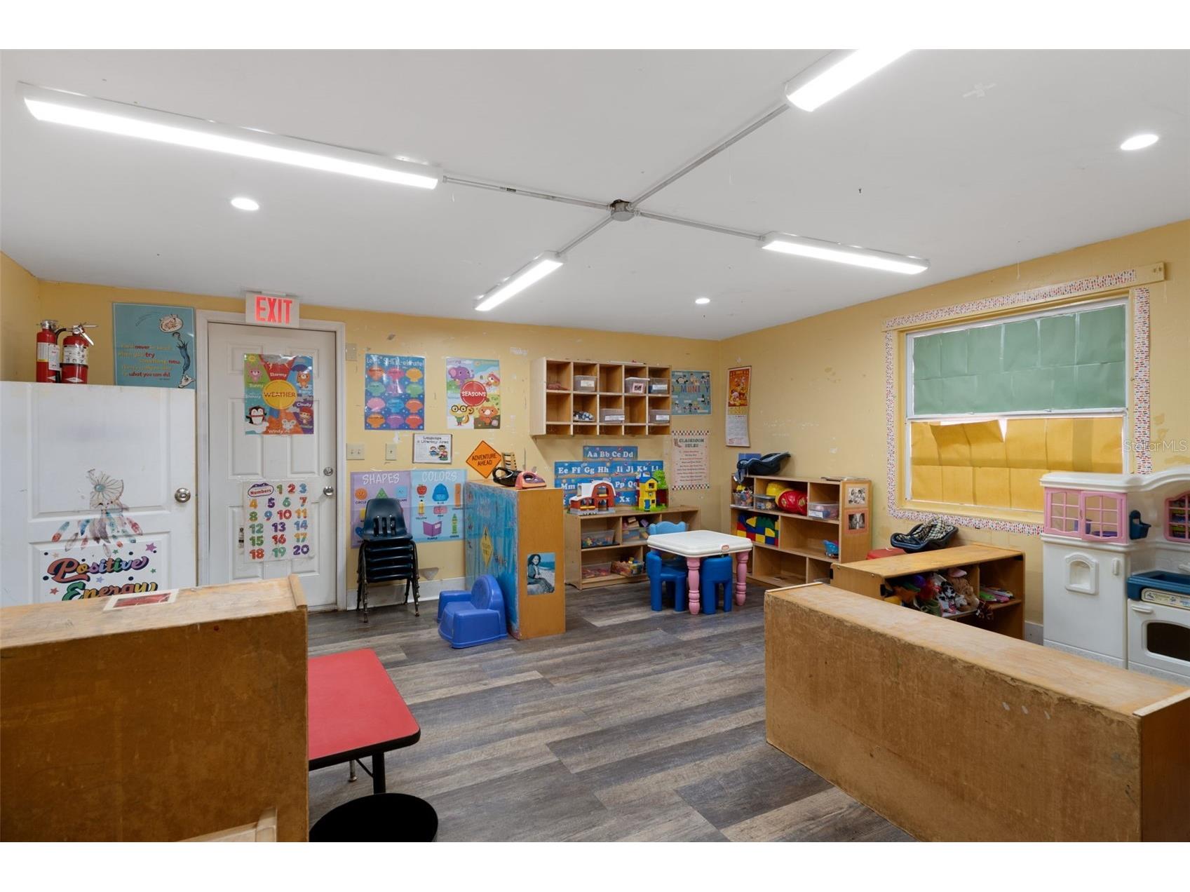 639 NE 1st Street Crystal River FL 34429 OM720784 image16