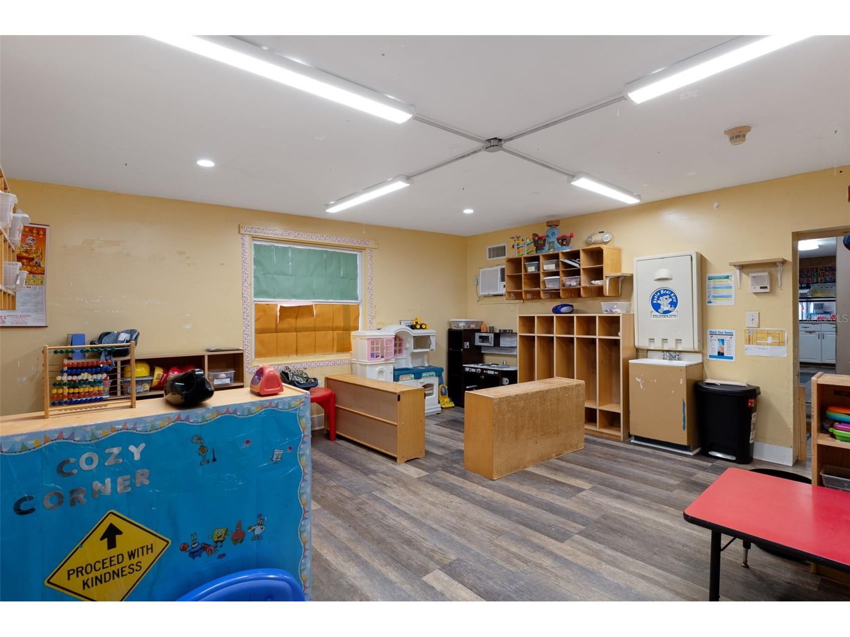 639 NE 1st Street Crystal River FL 34429 OM720784 image17