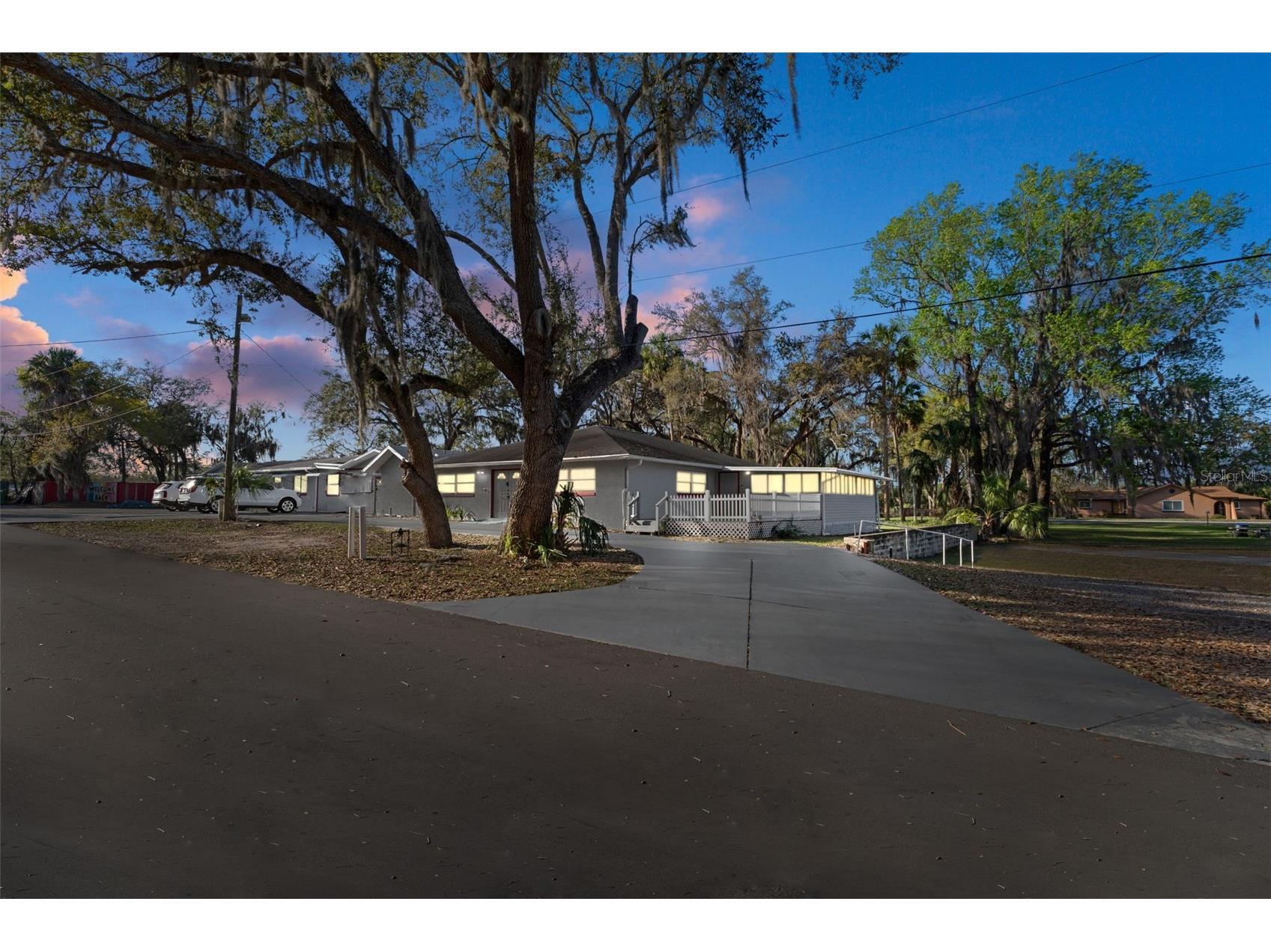 639 NE 1st Street Crystal River FL 34429 OM720784 image2