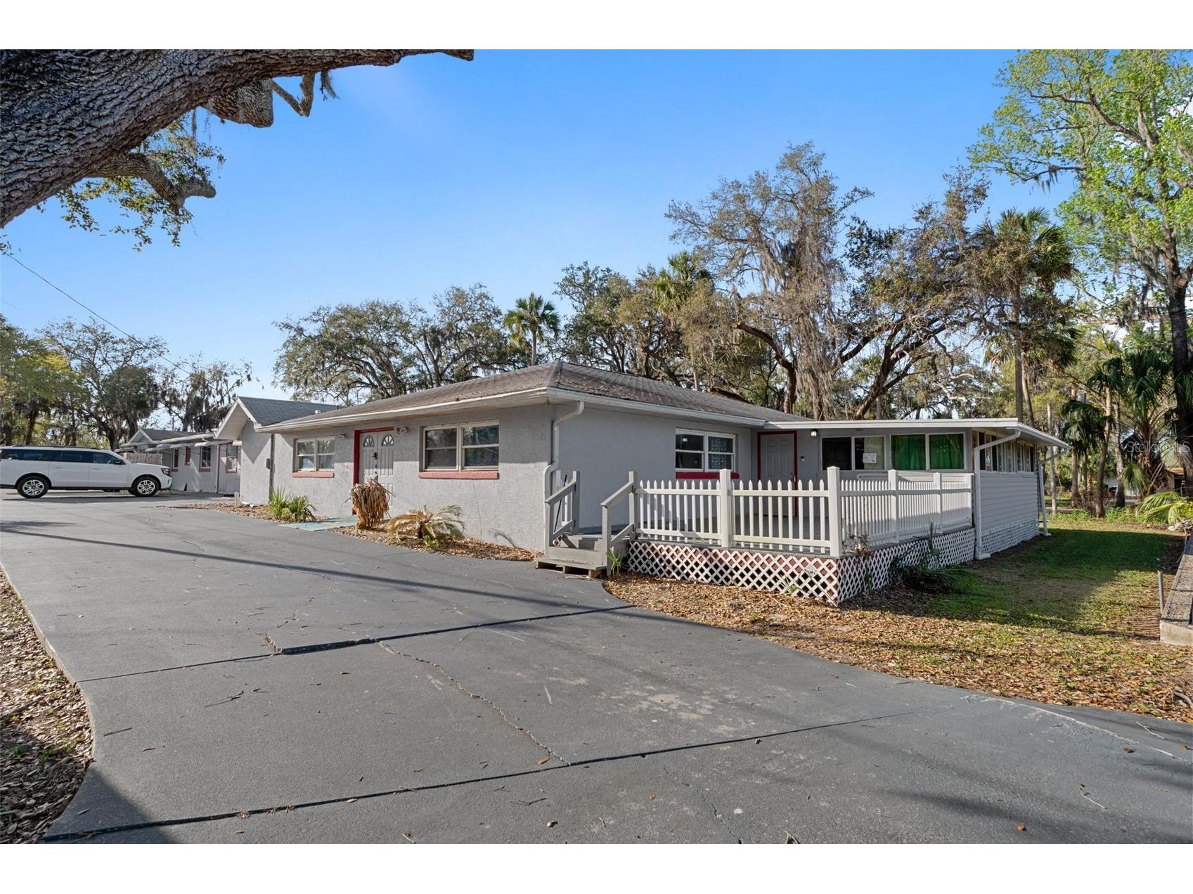 639 NE 1st Street Crystal River FL 34429 OM720784 image3