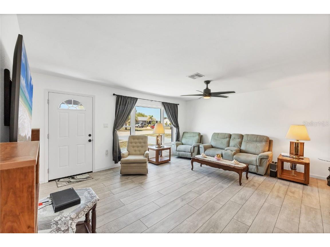 6392 Coliseum Boulevard Port Charlotte FL 33981 N6141555 image3