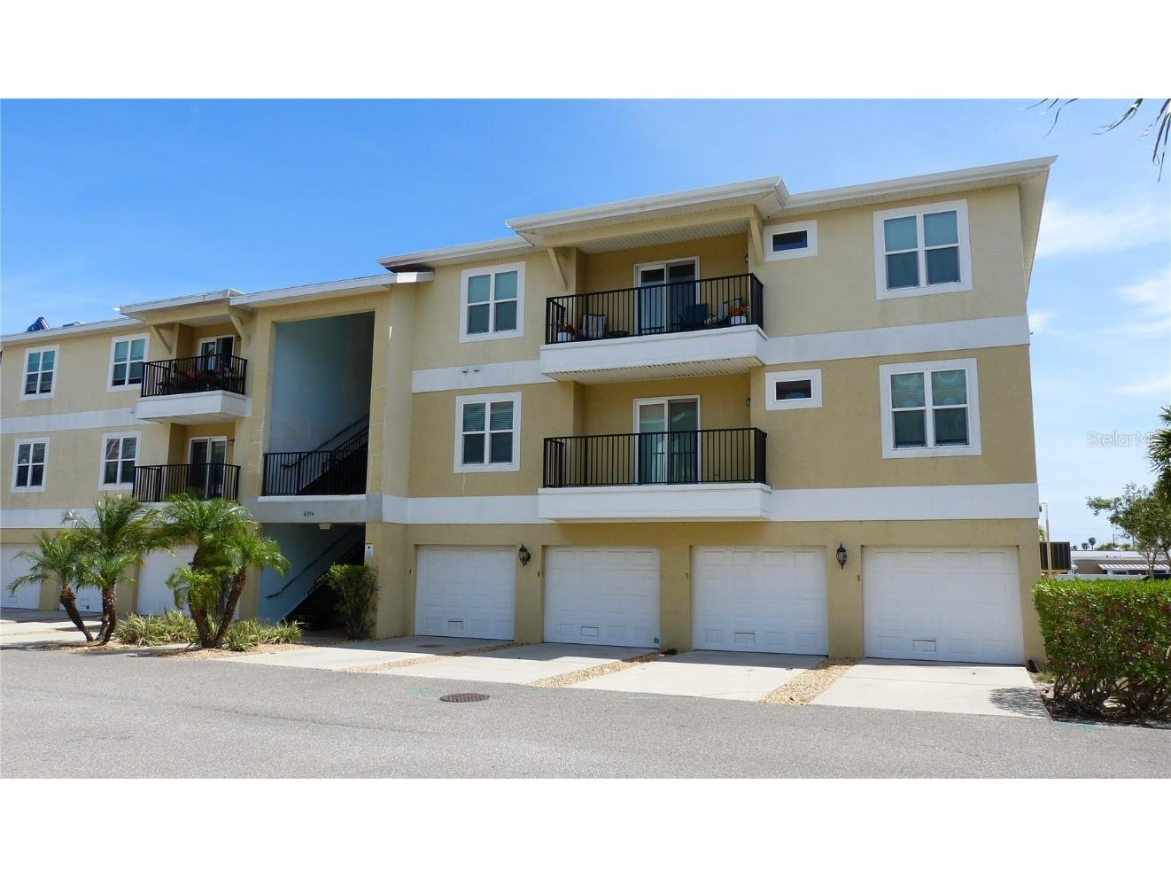 6394 Banyan Boulevard #204 New Port Richey FL 34652 W7878120 image1